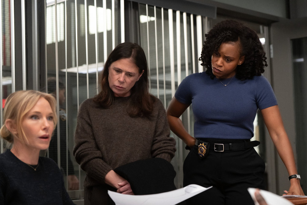 Law & Order SVU season 27 episode 9 photo -- "Purity" Episode 27012 -- Pictured: (l-r) Kelli Giddish as Sgt. Amanda Rollins, Maura Tierney as Lieutenant Jessica Brady, Aimé Donna Kelly as Capt. Renee Curry -- (Photo by: Virginia Sherwood/NBC)