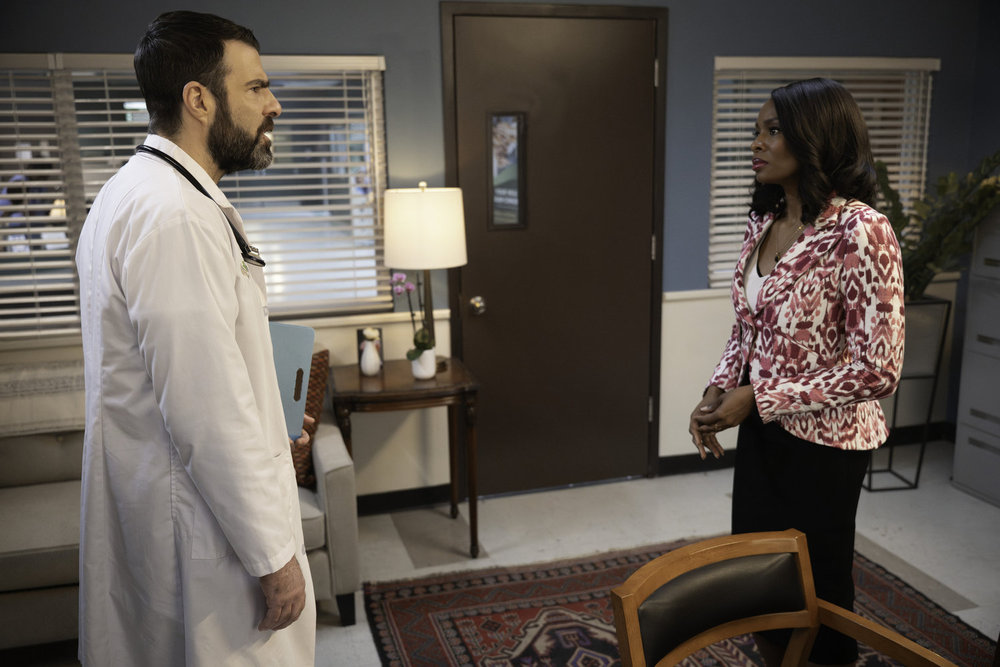 BRILLIANT MINDS Season 2 Episode 13 image -- "The Rabbit Hole" Episode 213 -- Pictured: (l-r) Zachary Quinto as Dr. Oliver Wolf, Tamberla Perry as Dr. Carol Pierce -- (Photo by: Pief Weyman/NBC)