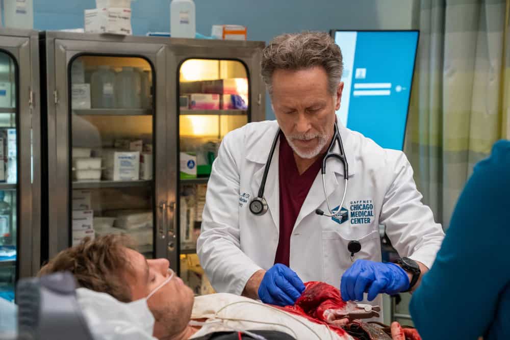 CHICAGO MED Season 11 Episode 11 promo -- "Our So Called Lives" Episode 1111 -- Pictured: Steven Weber as Dr. Dean Archer -- (Photo by: Elizabeth Sisson/NBC)