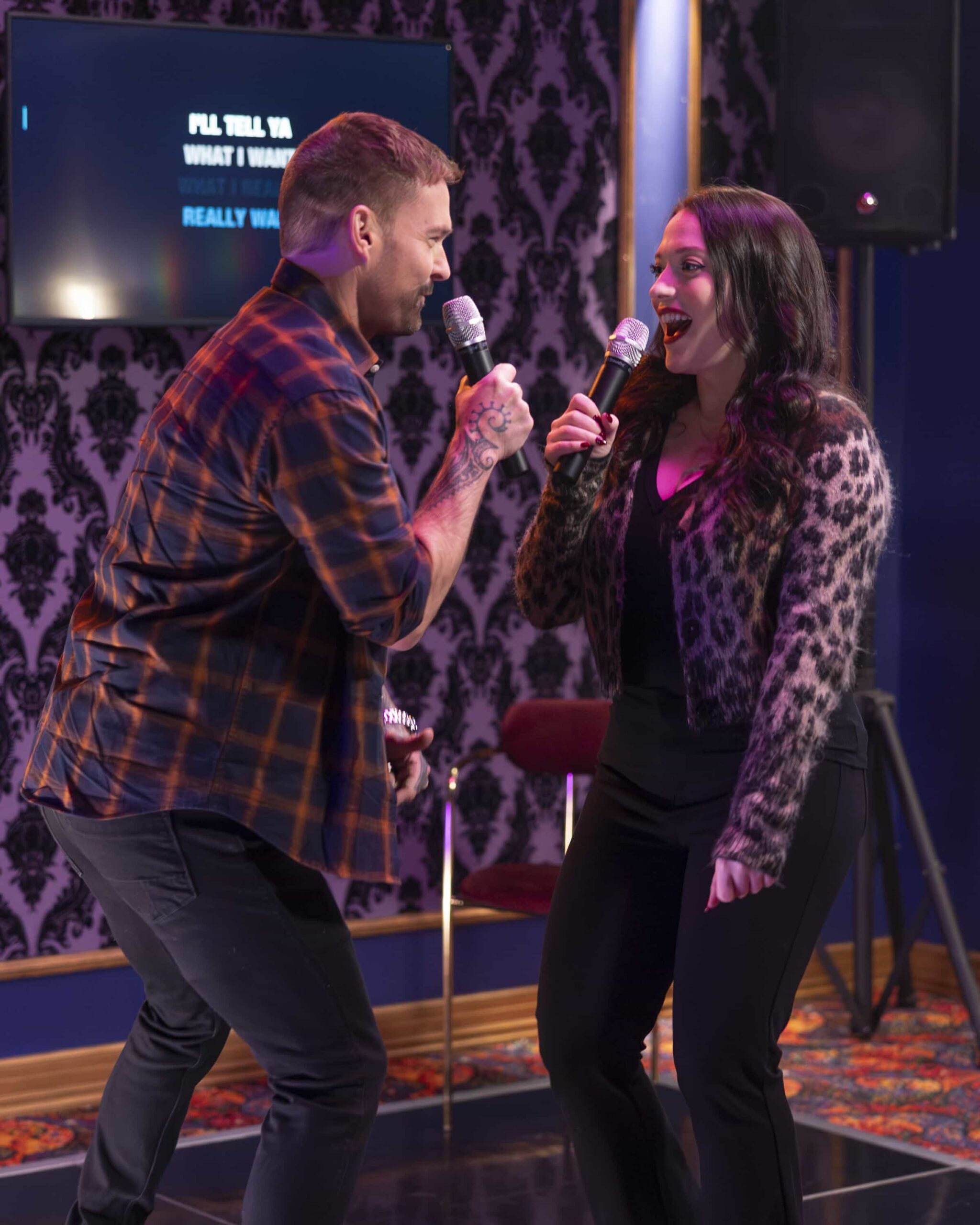 SHIFTING GEARS Season 2 Episode 12 - “Uncle Sam” - Matt is thrilled to show off his military-hero son Sam, but a shift in Sam’s career could finally give Riley a chance to be the golden child. Meanwhile, Andy’s singing hits all the wrong notes for Riley. Jesse Williams and Luke Macfarlane guest star. WEDNESDAY, JAN. 28 (8:00-8:30 p.m. EST) on ABC. (Disney/Raymond Liu) 
SEANN WILLIAM SCOTT, KAT DENNINGS