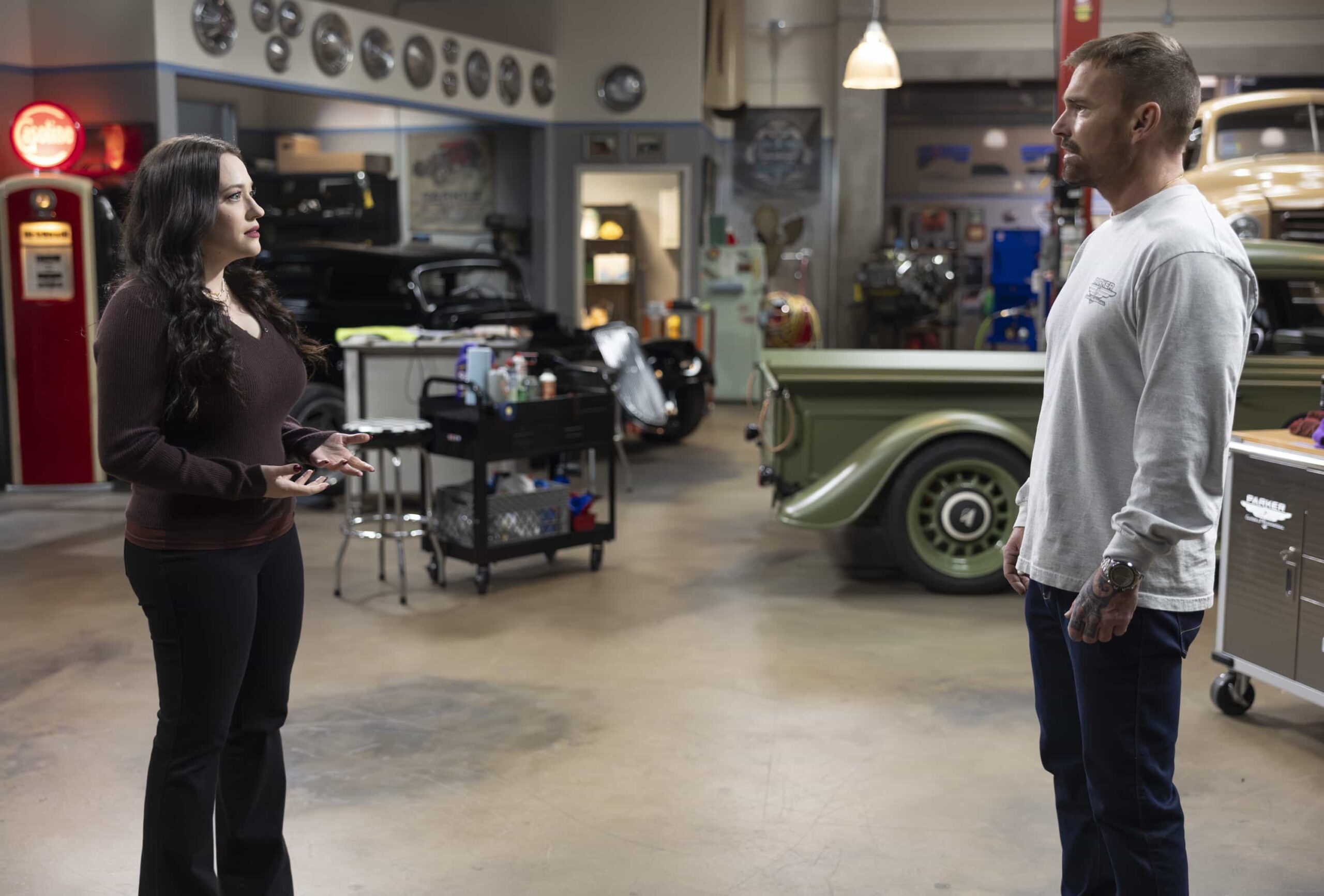 SHIFTING GEARS Season 2 Episode 13 Promo - “Surprise” - Matt revs his love life back up only to find the road rockier than expected. Meanwhile, a chance romantic moment has Riley and Gabe questioning the nature of their relationship. Jenna Elfman, Jesse Williams, Angela Kinsey and Mookie Betts guest star. WEDNESDAY, FEB. 4 (8:00-8:30 p.m. EST) on ABC. (Disney/Raymond Liu) 
KAT DENNINGS, SEANN WILLIAM SCOTT