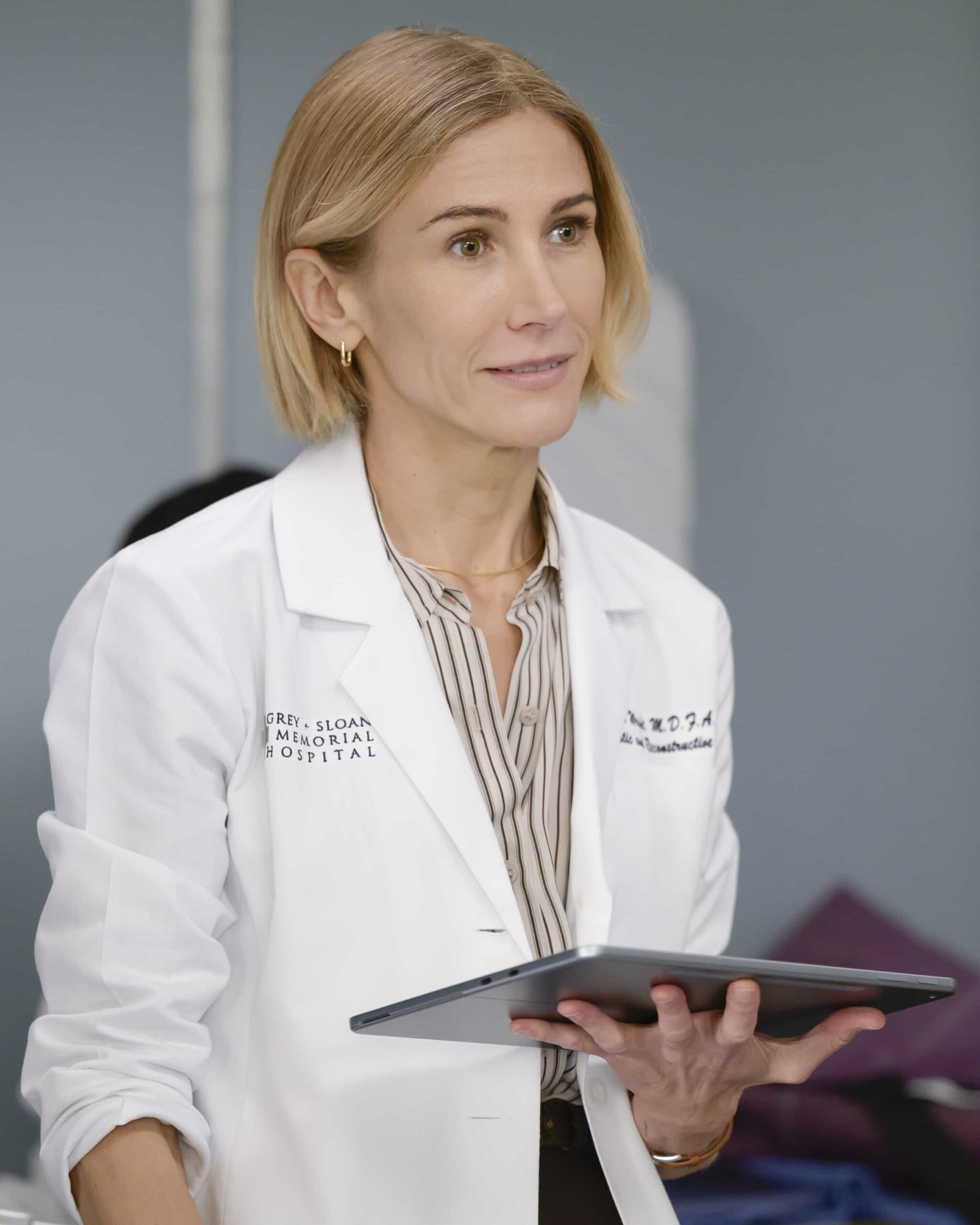 GREY’S ANATOMY Season 22 Episode 11 Photo - “(If You Want It) Do It Yourself” - Teddy and Winston clash over a case, while Owen and Jules treat a urologist. Lucas struggles with prioritizing patients. THURSDAY, FEB. 26 (10:00-11:00 p.m. EST) on ABC. (Disney/Anne Marie Fox) 
JEN LANDON