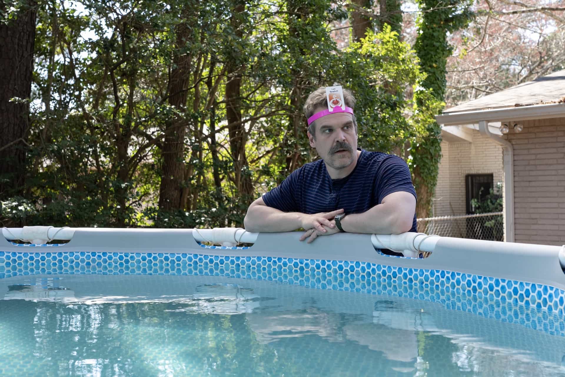 DTF St. Louis Season 1 Episode 1 Photos “Cornhole” 16 David Harbour DTF ST. LOUIS