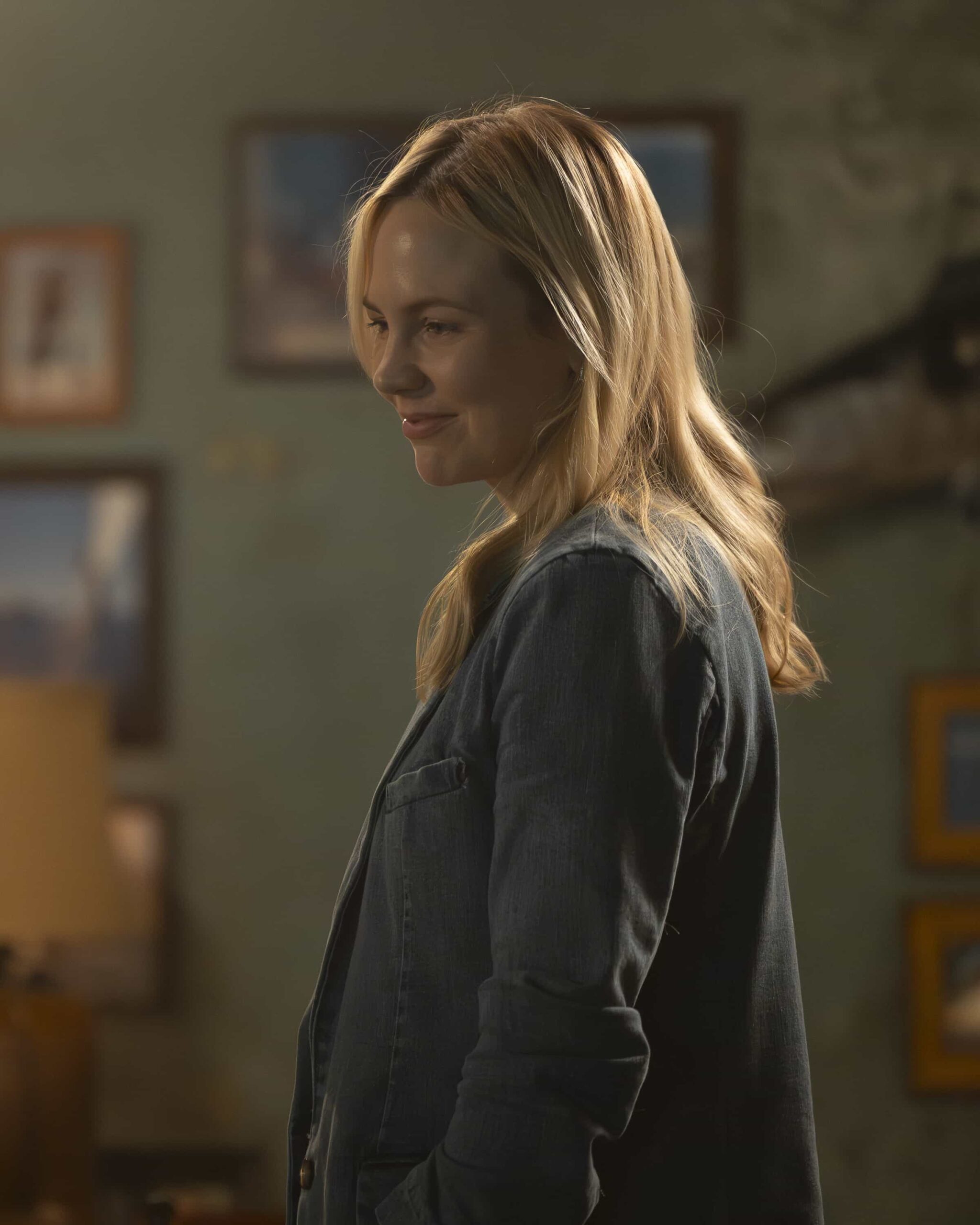 This image has an empty alt attribute; its file name is 178351_1141-scaled.jpg
RJ DECKER - “Pilot” - Ex-con photographer RJ Decker becomes a PI in South Florida, solving strange cases with help from his journalist ex, her cop wife, and an enigmatic woman from his past who may help or destroy him. TUESDAY, MARCH 3 (10:00-11:00 p.m. EST) on ABC. (Disney/Dana Hawley) 
ADELAIDE CLEMENS