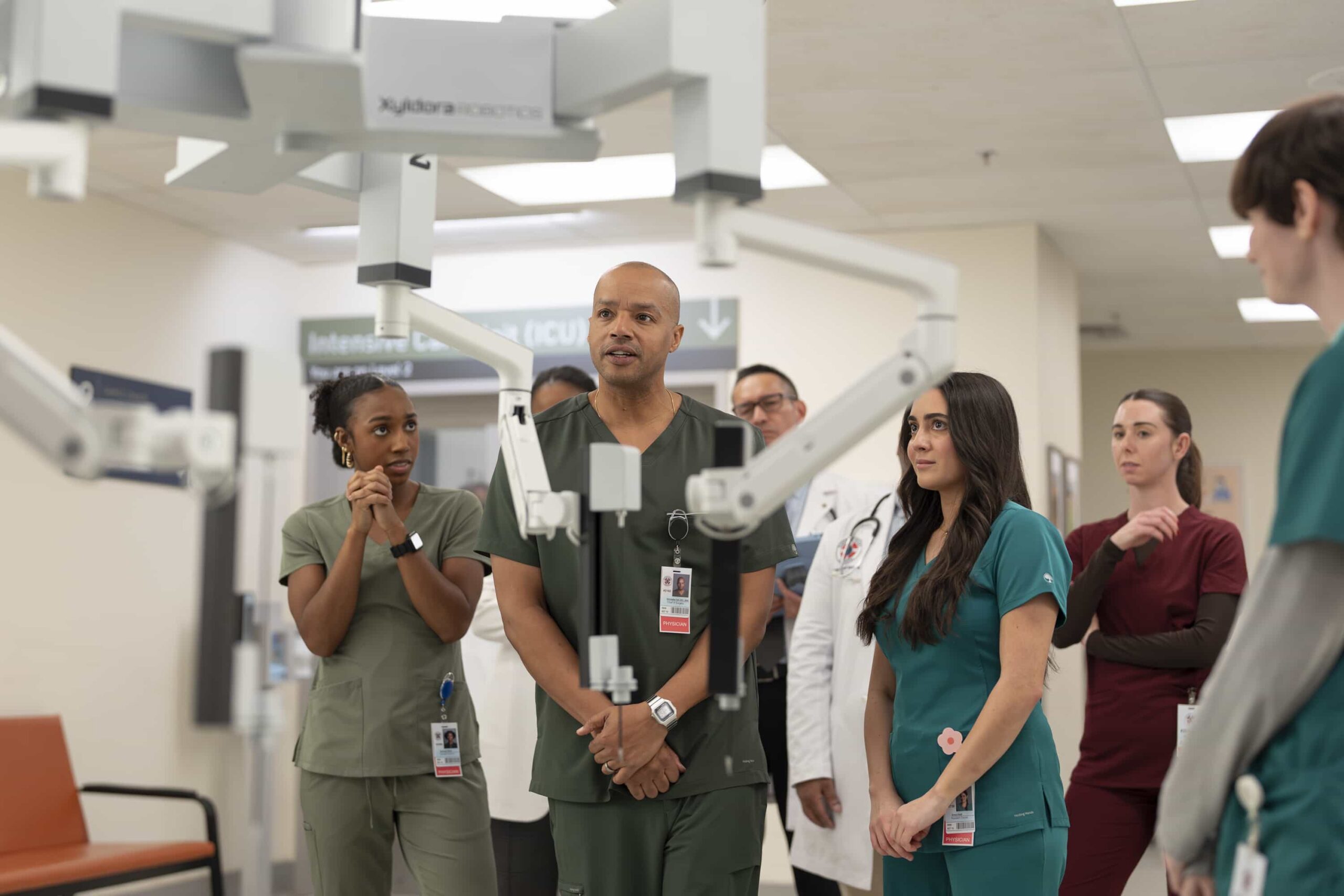 SCRUBS - “My Rom-Com” - Elliot faces a dilemma with a stubborn patient, while J.D. discovers online doctor reviews. Meanwhile, Turk teaches his interns about new surgical technology and unexpected life lessons. WEDNESDAY, MARCH 4 (8:00-8:30 p.m. EST) on ABC. (Disney/Darko Sikman) 
AMANDA MORROW, DONALD FAISON, LAYLA MOHAMMADI