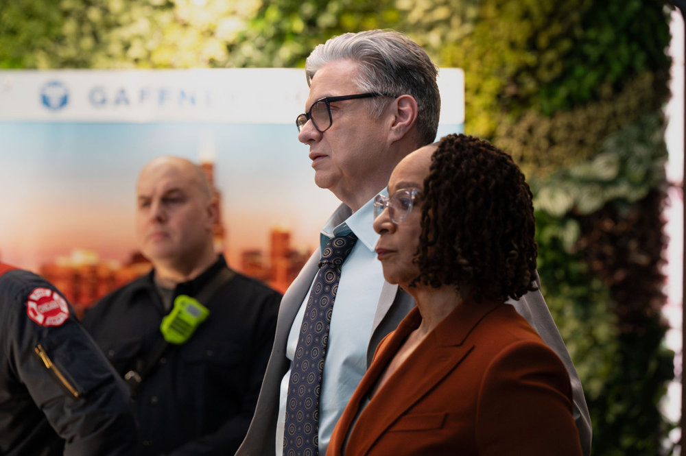 CHICAGO PD Season 13 Episode 13 -- "Reckoning, Part 3" Episode 1313 -- Pictured: (l-r) Oliver Platt as Dr. Daniel Charles, S. Epatha Merkerson as Sharon Goodwin-- (Photo by: Lori Allen/NBC)