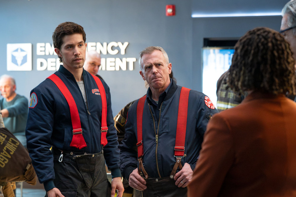 CHICAGO P.D. -- "Reckoning, Part 3" Episode 1313 -- Pictured: (l-r) Brandon Larracuente as Sal Vasquez, avid Eigenberg as Christopher Herrmann -- (Photo by: Lori Allen/NBC)