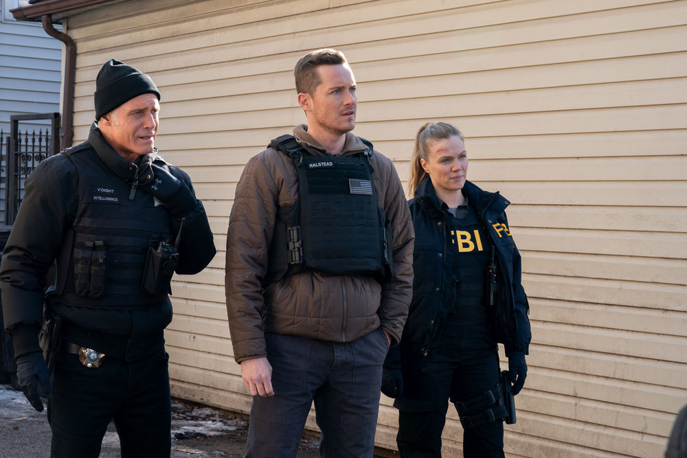 CHICAGO P.D. -- "Reckoning, Part 3" Episode 1313 -- Pictured: (l-r) Jason Beghe as Hank Voight, Jesse Lee Soffer as Jay Halstead, Tracy Spiridakos as Hailey Upton -- (Photo by: Elizabeth Sisson/NBC)