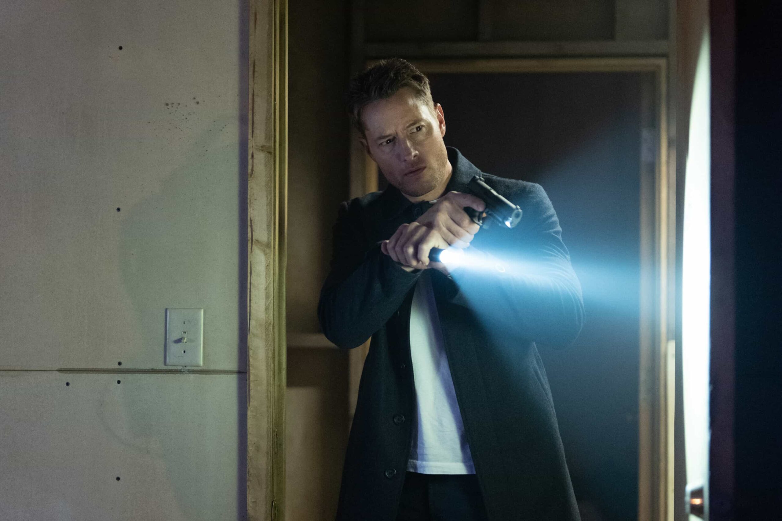 Tracker Season 3 Episode 11 “To the Bone” – When an 18-year-old goes missing from his family’s restaurant, Colter uncovers the teen’s underground fake ID business and the secret life he’s been hiding from his parents.Pictured: Justin Hartley as Colter Shaw. Photo: Darko Sikman/CBS ©2025 CBS Broadcasting, Inc. All Rights Reserved.