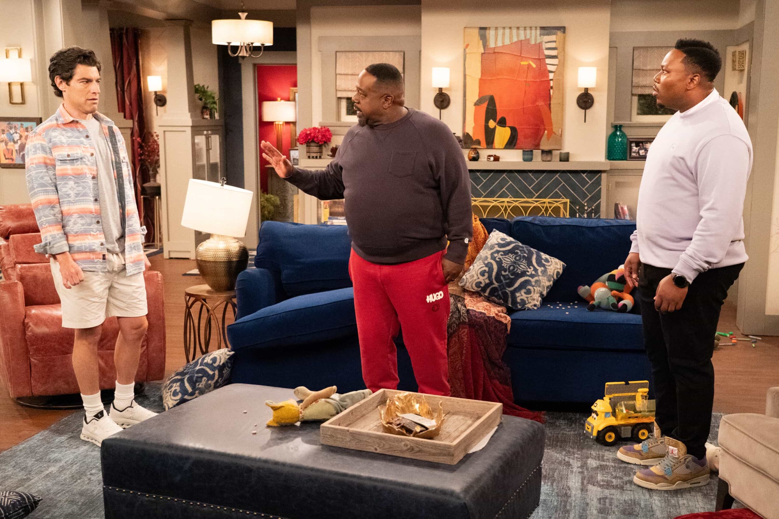 “Welcome to the Baby Proofing” – While Marty heads to San Diego for a tech convention and Courtney is away for the weekend, Tina’s insistence on babysitting Daphne sparks a baby-proofing fiasco that leaves Calvin and Dave unexpectedly locked inside the bathroom, on THE NEIGHBORHOOD, Pictured: Max Greenfield as Dave, Cedric The Entertainer as Calvin and Marcel Spears as Marty. Photo: Monty Brinton/CBS ©2025 CBS Broadcasting, Inc. All Rights Reserved.