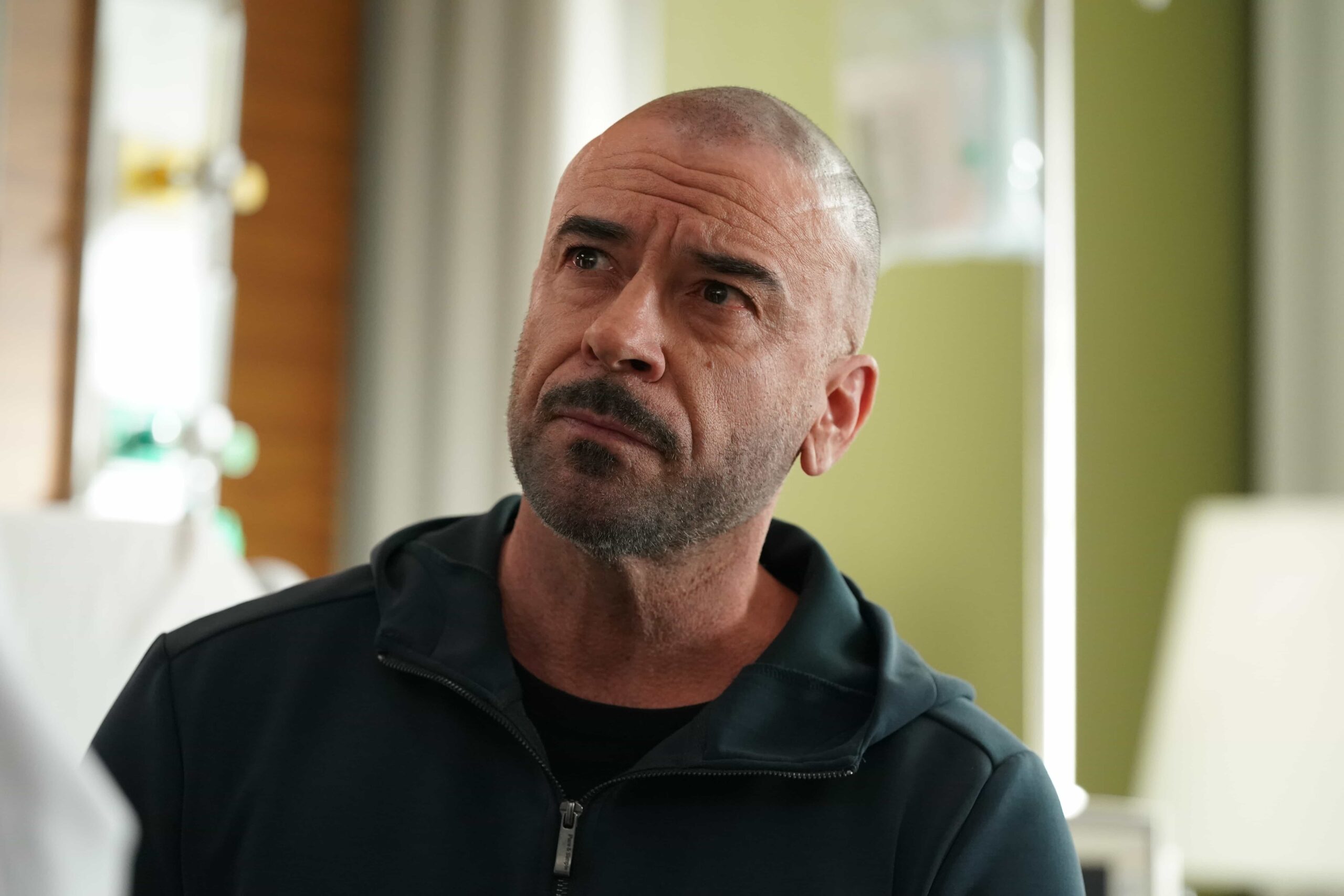 DOC Season 2 Episode 17 : Alan Van Sprang in the Good Hands" episode of DOC airing Tuesday, Mar. 10 (9:00-10:00 PM ET/PT) on FOX. CR: John Medland/FOX. ©2026 FOX Media LLC.