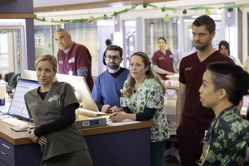CHICAGO MED -- "Twist & Shout" Episode 1114 -- Pictured: (l-r) Jessy Schram as Dr. Hannah Asher, Luke Mitchell as Dr. Mitch Ripley -- (Photo by: George Burns Jr/NBC)