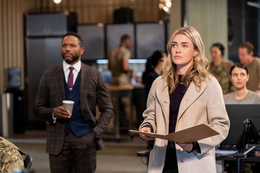 THE HUNTING PARTY -- "Sidney Fairfax" Episode 207 -- Pictured: (l-r) Luke Forbes as Jonathan Peck, Melissa Roxburgh as Rebecca "Bex" Henderson, Sara Garcia as Jennifer Morales -- (Photo by: Ralph Bavaro/NBC)