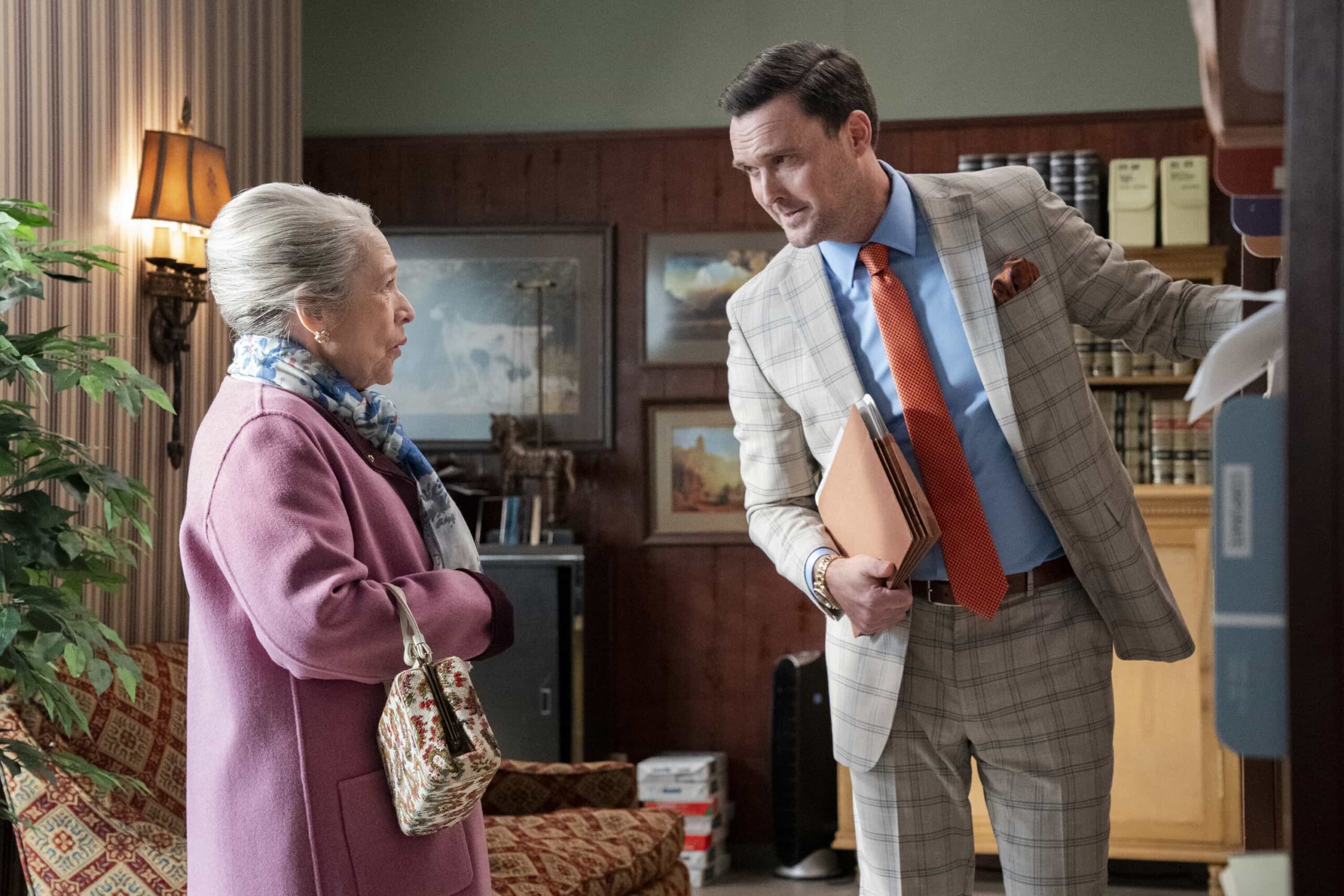 “Tail Lights” – The team works tirelessly to prove a landlord’s culpability after a building collapse leaves multiple people dead and injured. The case takes a shocking turn after someone close to the team is arrested for misconduct involving the jury, on MATLOCK, Thursday, March 12 (9:01-10:00 PM, ET/PT). Pictured (L-R): Kathy Bates as “Madeline Matlock” and Owain Yeoman as “Ron Hanson.” Photo: Bill Inoshita/CBS ©2026 CBS Broadcasting, Inc. All Rights Reserved.