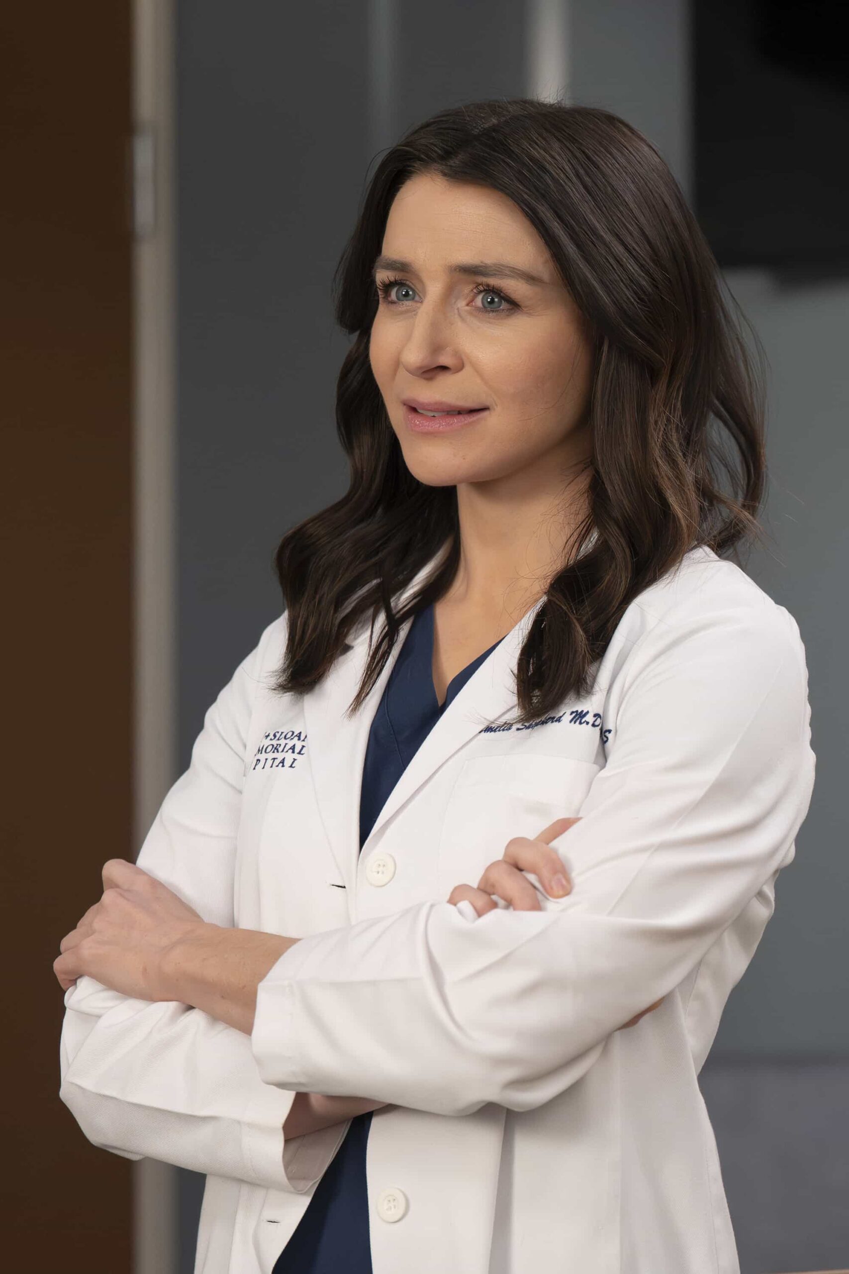 GREY’S ANATOMY Season 23 Episode 13 Picture - “Love the Way You Lie” - Richard tackles a shocking case on his first day back, while Kavita and Jules prepare for a high-stakes presentation. Bailey must have a difficult conversation with a beloved patient, and Jo works to baby-proof the loft. THURSDAY, MARCH 12 (10:00-11:00 p.m. EDT) on ABC. (Disney/Anne Marie Fox) 
CATERINA SCORSONE