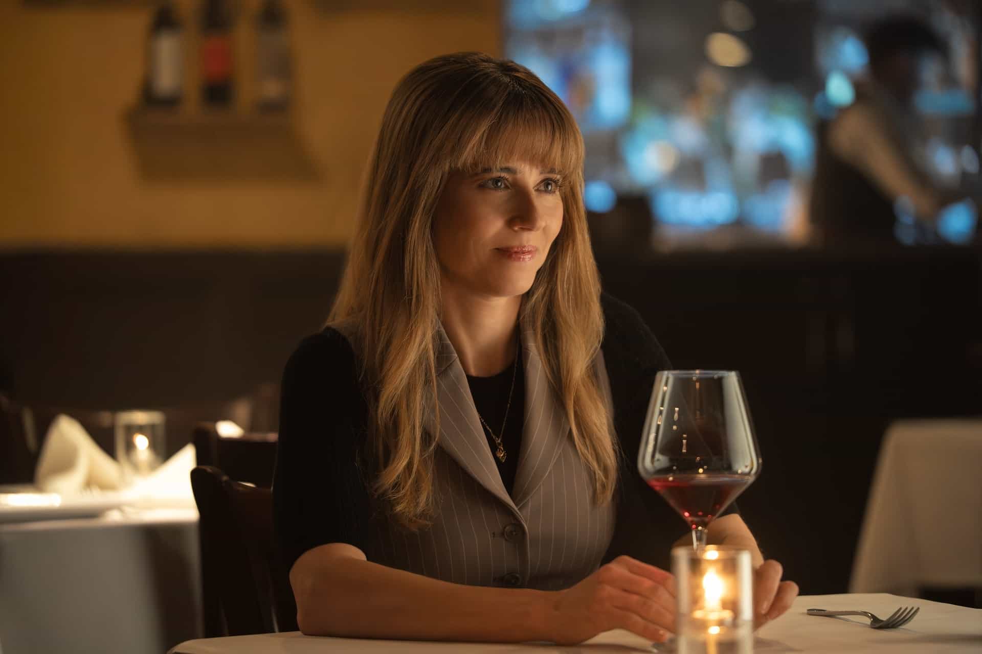 Linda Cardellini DTF ST. LOUIS Season 1 Episode 3