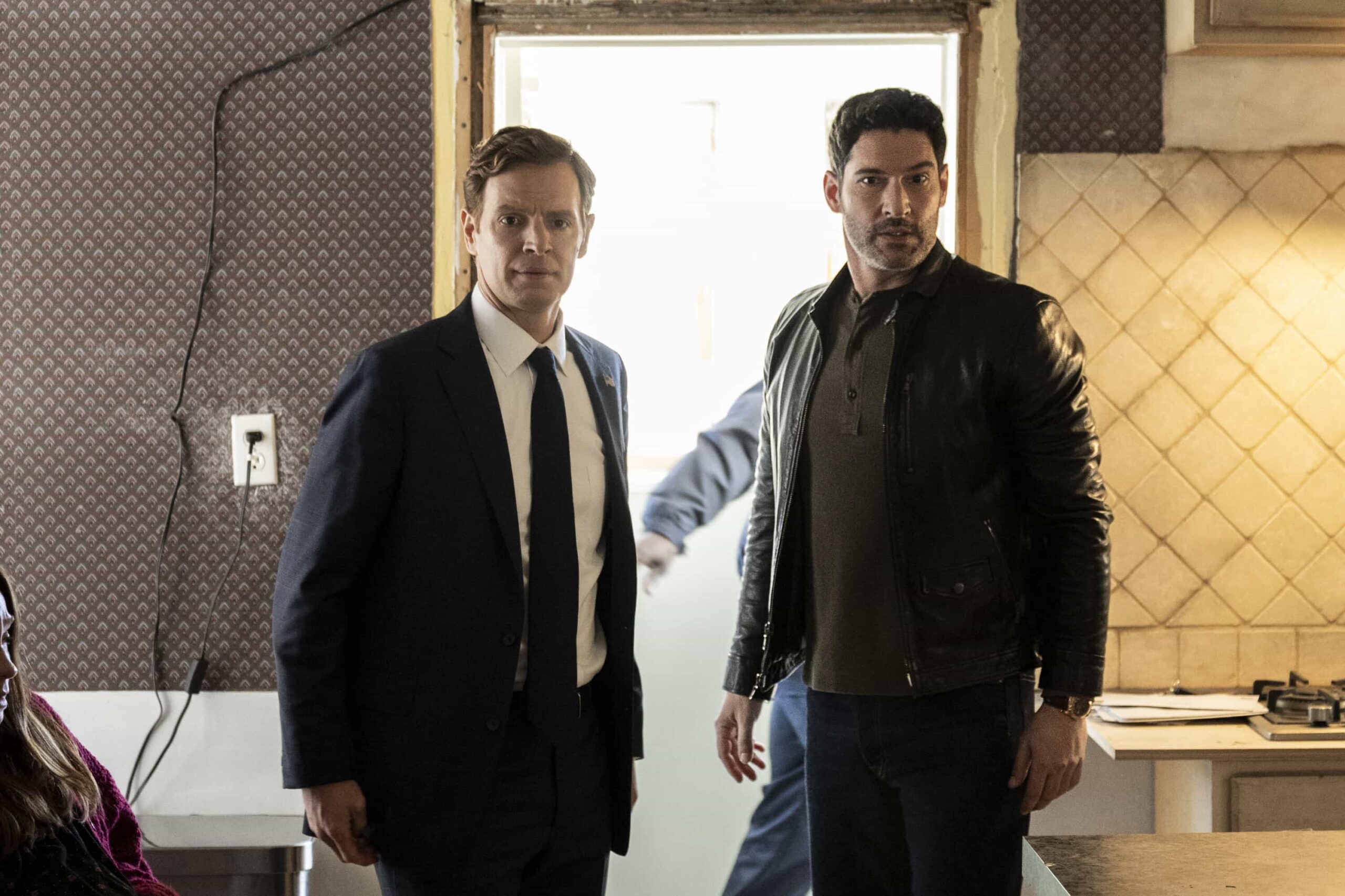 CIA Season 1 Episode 4 “Forced Labor” – When a wanted Belarusian national is discovered posing as an expecting father, Colin and Bill work to expose an international illegal baby smuggling ring. Meanwhile, Bill worries about his father’s health back home, on CIA, Monday, March 16 (10:00-11:00 PM, ET/PT). Pictured (L-R): Nick Gehlfuss as Special Agent Bill Goodman and Tom Ellis as CIA Case Officer Colin Glass. Photo: Mark Schafer/CBS ©2025 CBS Broadcasting, Inc. All Rights Reserved.