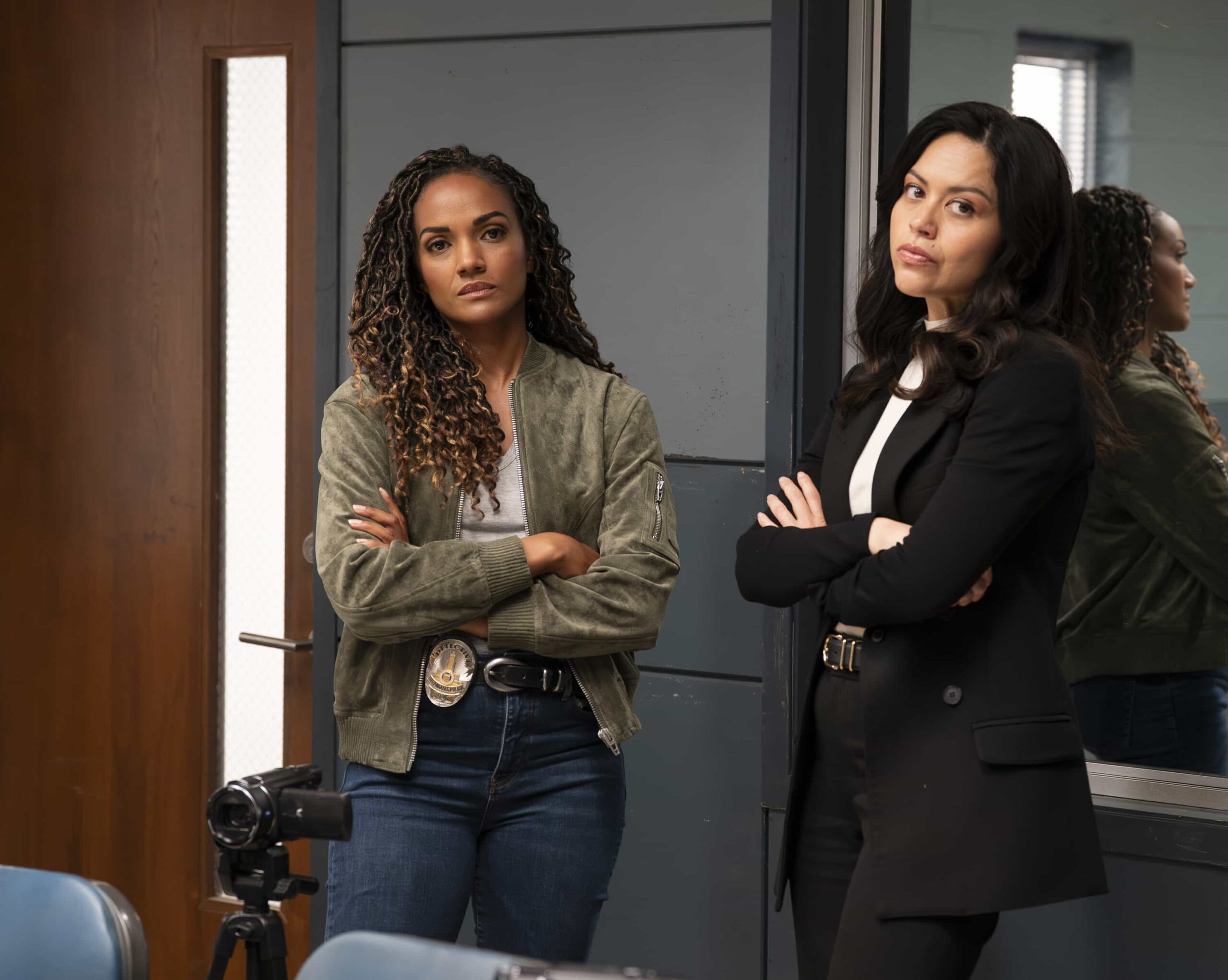 THE ROOKIE Season 8 Episode 11 Still - “Aftermath” - Lucy returns to work in the aftermath of the attack. Meanwhile, an unexpected twist hinders the Liam Glasser case, and a familiar face helps the team track down a killer. MONDAY, MARCH 16 (10:00-11:00 p.m. EDT) on ABC. (Disney/Mike Taing) 
MEKIA COX, ALYSSA DIAZ