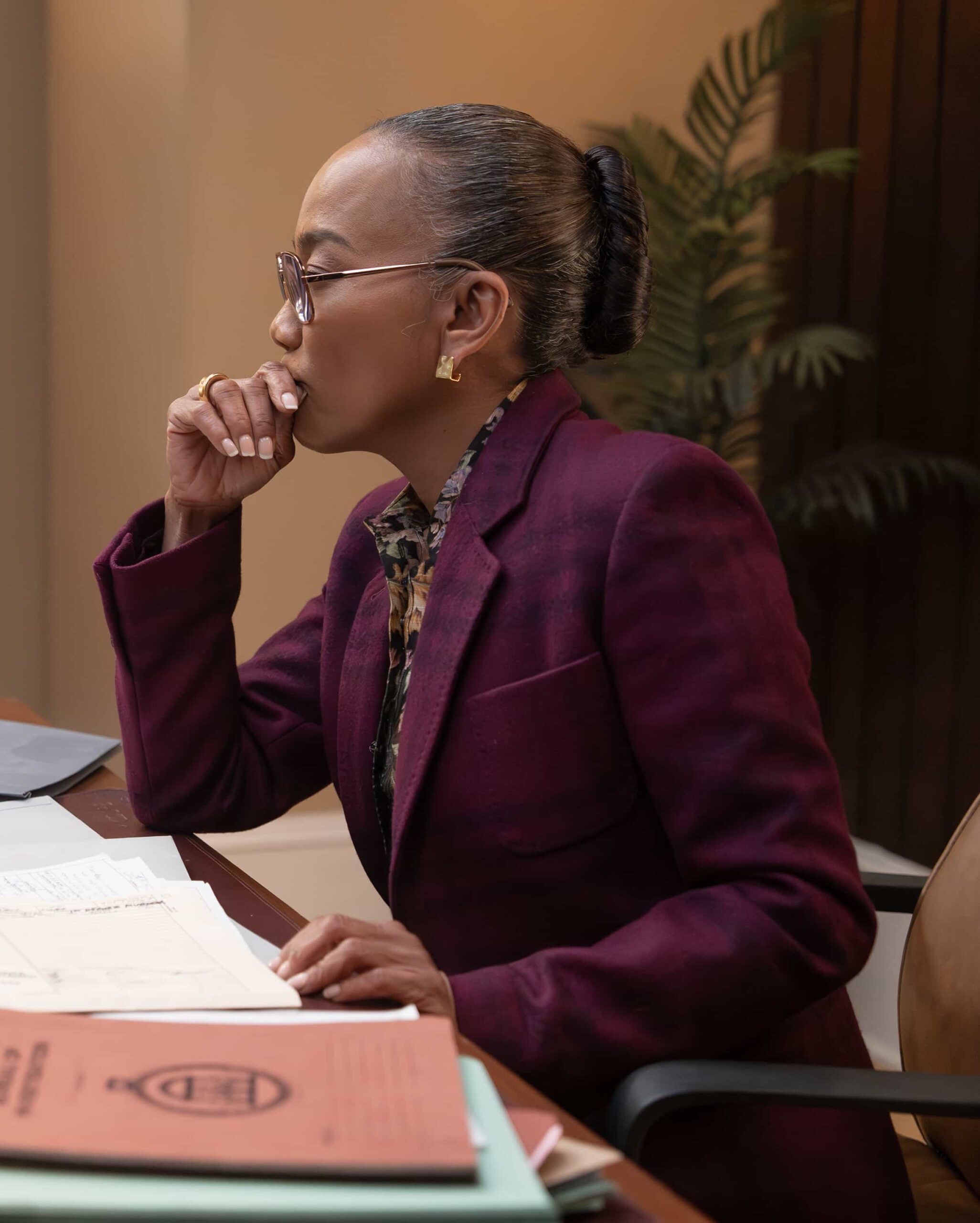 WILL TRENT Season 4 Episode 11 Promo - “He Lives!” - When a murdered man shares his uncle Antonio’s name, Will races to Puerto Rico. Joined by FBI agent Elkie, he treks across the island and through the dense rainforest, chasing clues that make the search for his uncle increasingly personal. TUESDAY, MARCH 17 (8:00-9:00 p.m. EDT) on ABC. (Disney/Daniel Delgado Jr.) 
SONJA SOHN