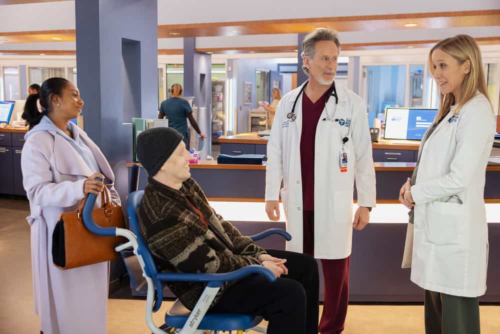 CHICAGO MED -- "The Cost of Living" Episode 1115 -- Pictured: (l-r) Tetona Jackson as Esme Lockhart, Zach Appelman as Jeremy, Steven Weber as Dr. Dean Archer, Jessy Schram as Dr. Hannah Asher -- (Photo by: George Burns Jr/NBC)