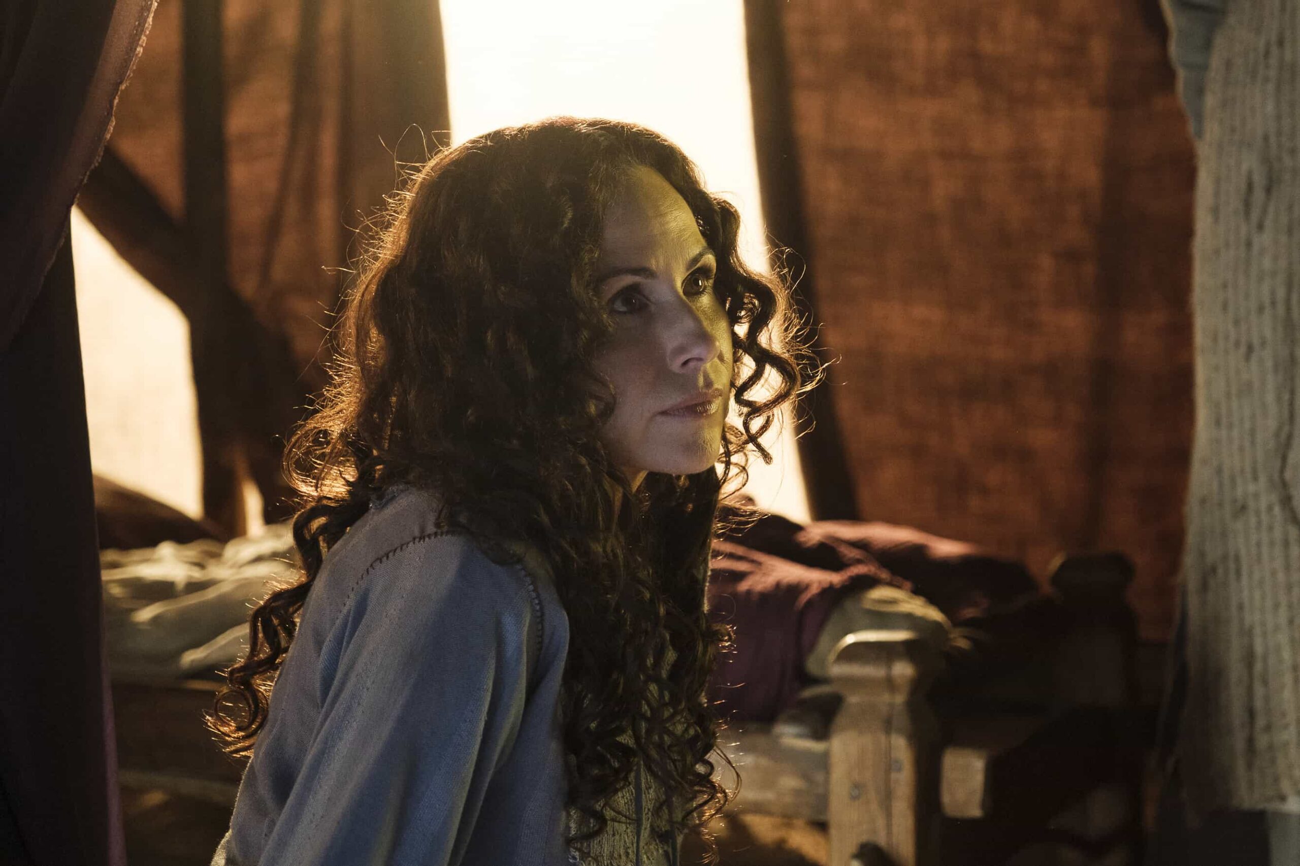 THE FAITHFUL:   Minnie Driver in "The Woman Who Bowed to No One/The Woman Who Spoke to God" two episode presentation of THE FAITHFUL airing Sunday, March 22 (8:00-10:00 PM ET/PT) on FOX. CR: FOX. © 2026 FOX Media LLC.