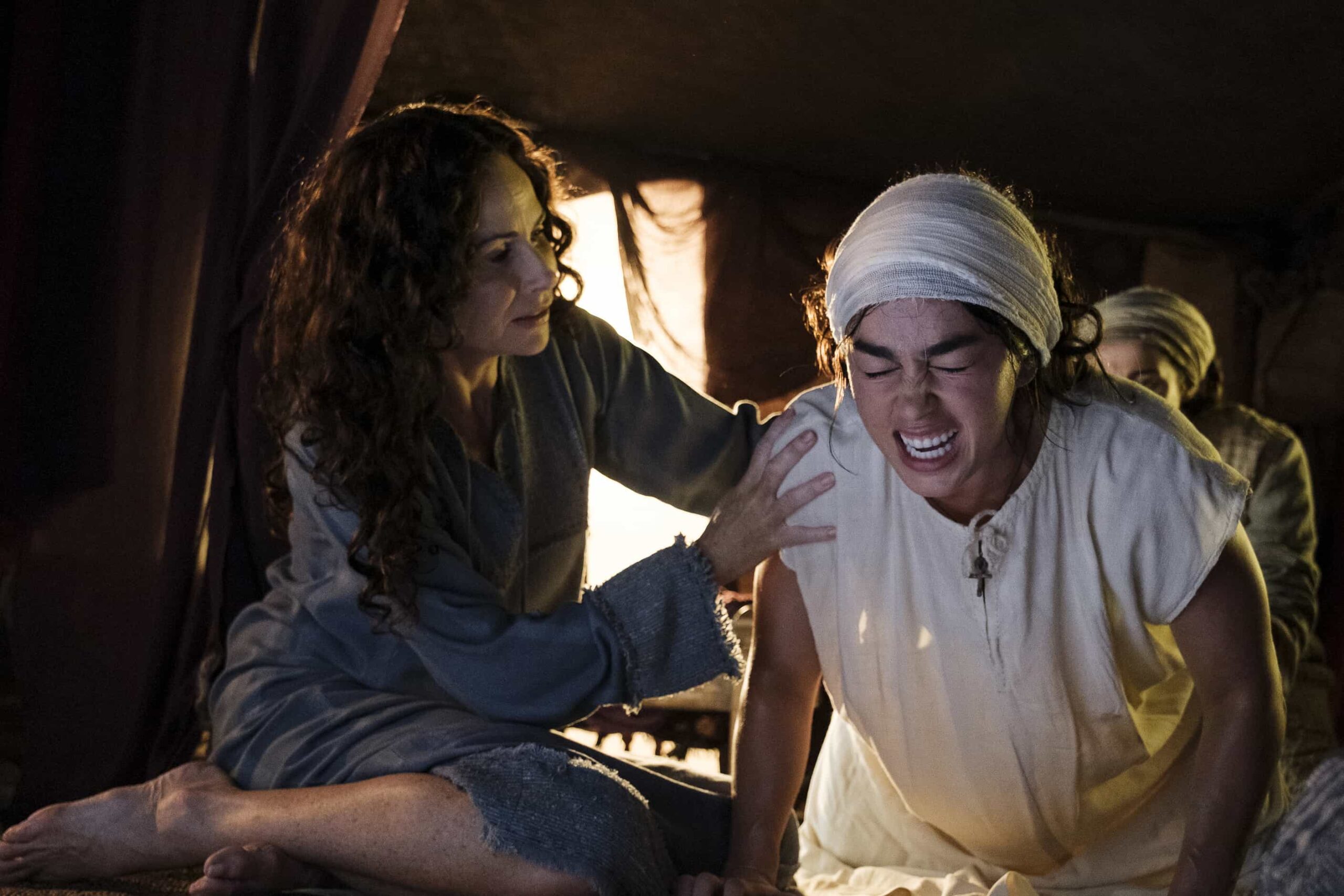 The Faithful: Women of the Bible Episode 1 :   L-R: Minnie Driver and Natacha Karam in "The Woman Who Bowed to No One/The Woman Who Spoke to God" two episode presentation of THE FAITHFUL airing Sunday, March 22 (8:00-10:00 PM ET/PT) on FOX. CR: FOX. © 2026 FOX Media LLC.