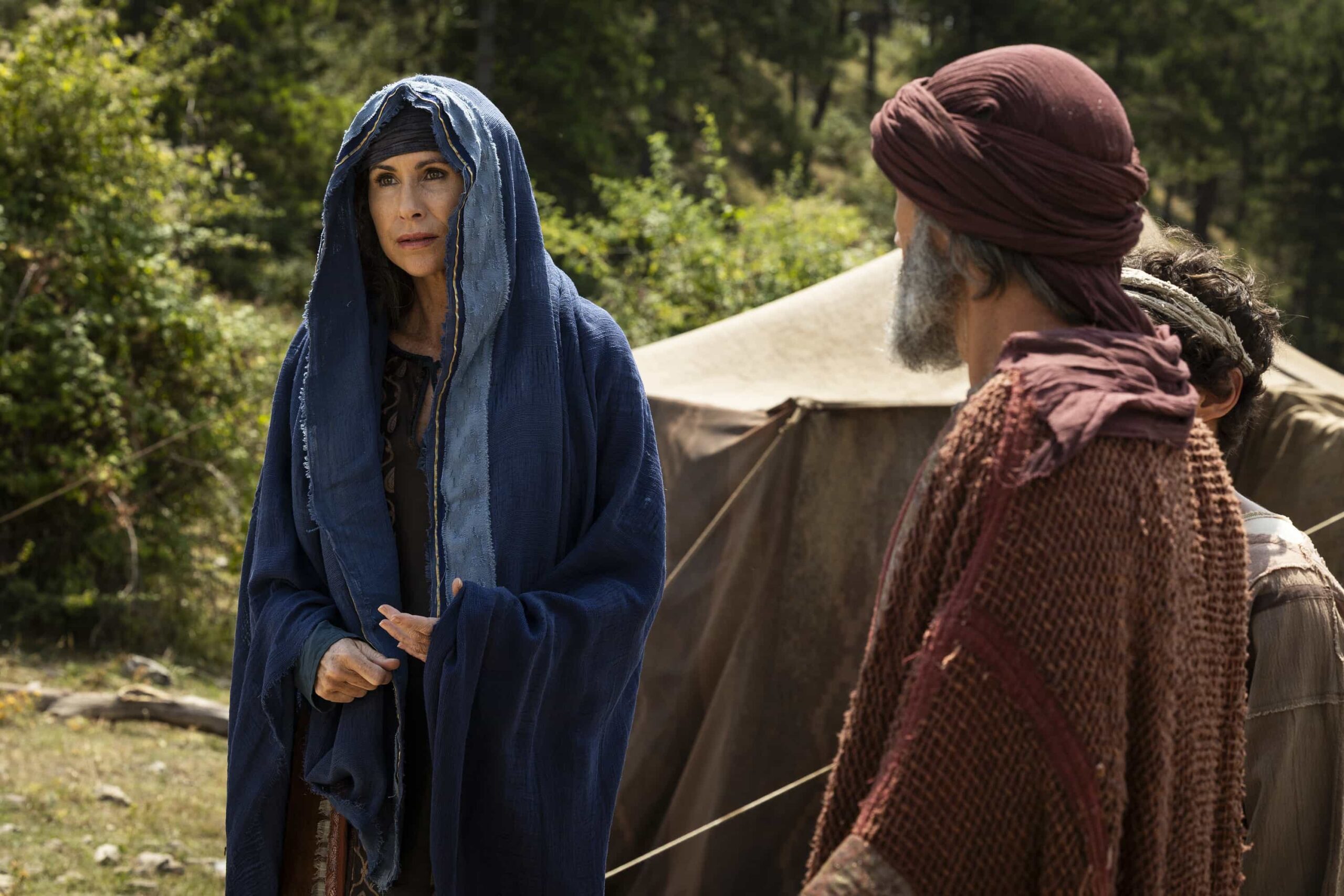 THE FAITHFUL:   L-R: Minnie Driver and Jeffrey Donovan in "The Woman Who Bowed to No One/The Woman Who Spoke to God" two episode presentation of THE FAITHFUL airing Sunday, March 22 (8:00-10:00 PM ET/PT) on FOX. CR: FOX. © 2026 FOX Media LLC.