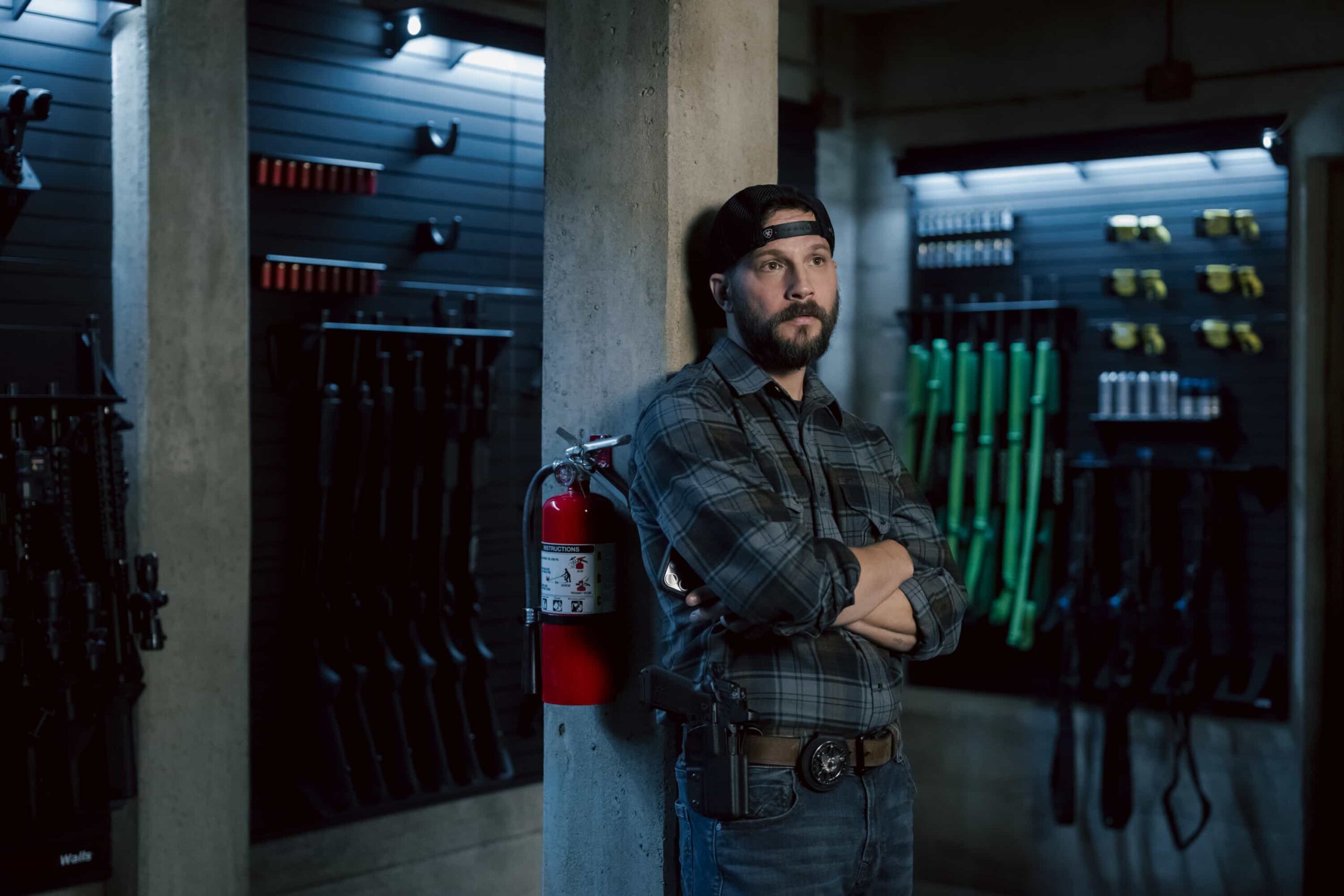 "Lost Girls" -- CBS Original Series MARSHALS, scheduled to air on Sunday, March 29 (8:00-9:00 PM ET/PT). Pictured: Logan Marshall-Green as Pete Calvin. Photo: Christopher Saunders/CBS ©2025 CBS Broadcasting, Inc. All Rights Reserved.