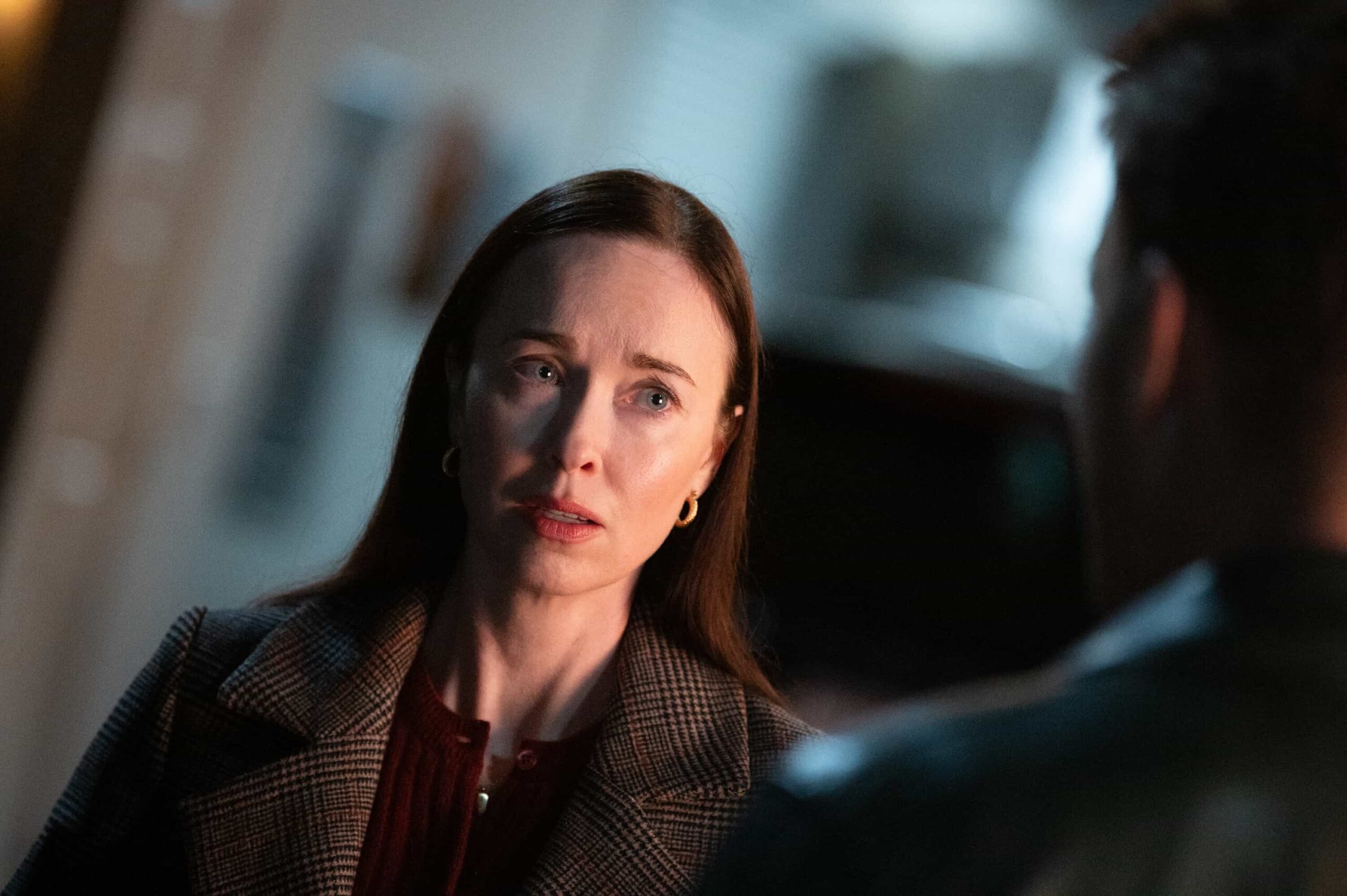 Tracker Season 3 Episode 14 “The Field Trip” – When a young boy disappears during a school field trip at the aquarium, Colter must navigate a volatile father’s desperation to find his son, Sunday, March 29 (9:00-10:00 PM, ET/PT) on the CBS Television Network, and streaming on Paramount+ (live and on-demand for Paramount+ Premium plan subscribers, or on-demand for Paramount+  Pictured: Elyse Levesque as Sara. Photo: Sergei Bachlakov/CBS ©2026 CBS Broadcasting, Inc. All Rights Reserved.