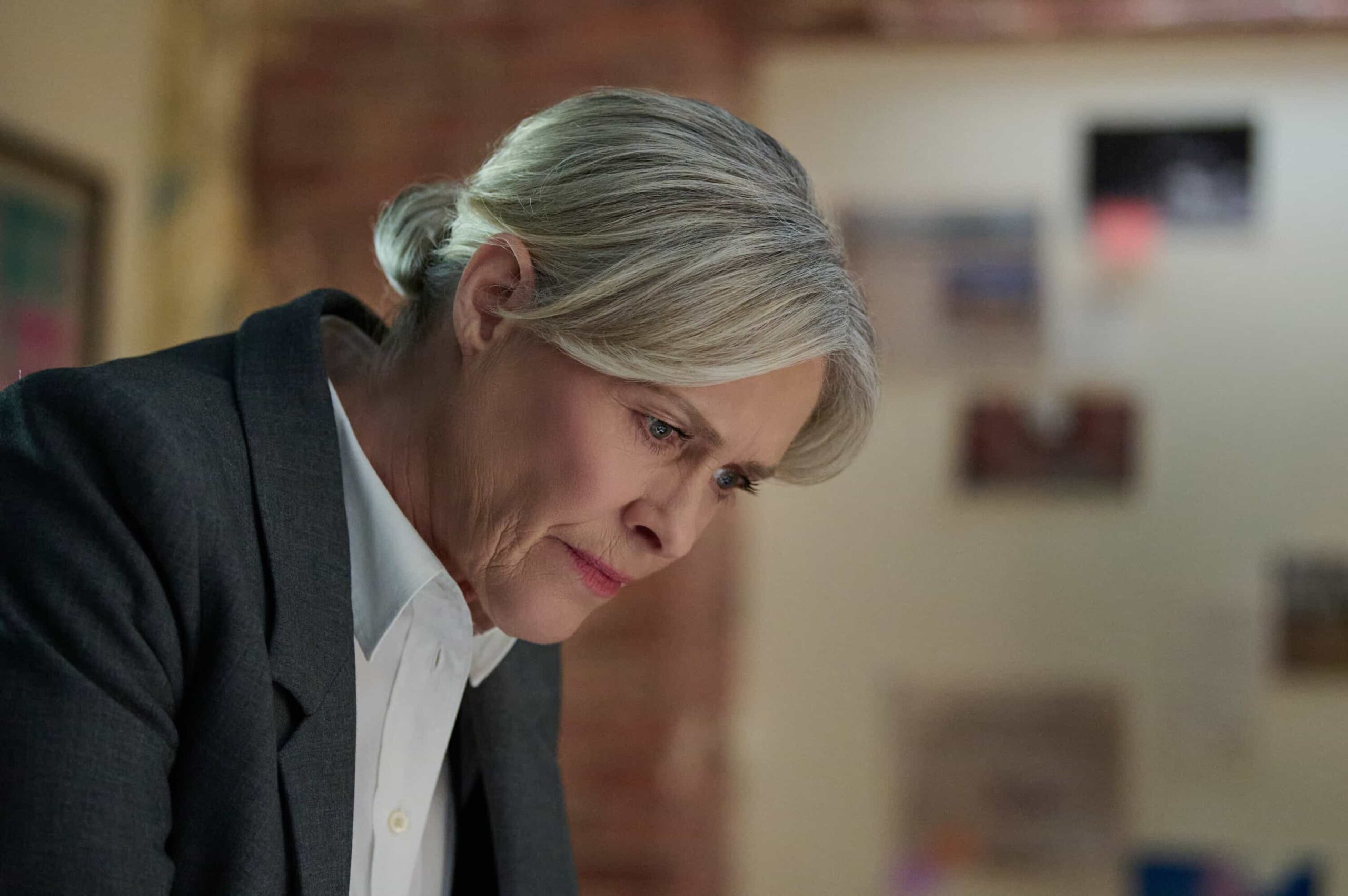 Watson Season 2 Episode 15 “A Third Act Surprise – Watson and the fellows race to save the life of a young woman who needs a lifesaving kidney donation. Meanwhile, Sherlock returns to help crack unsolved cases in Pittsburgh, on WATSON, Sunday, March 29 (10:00-11:00 PM, ET/PT) on the CBS Television Network, and streaming on Paramount+* Pictured: Rachel Hayward as Det. Lestrade Photo: Sergei Bachlakov/CBS ©2025 CBS Broadcasting, Inc. All Rights Reserved.