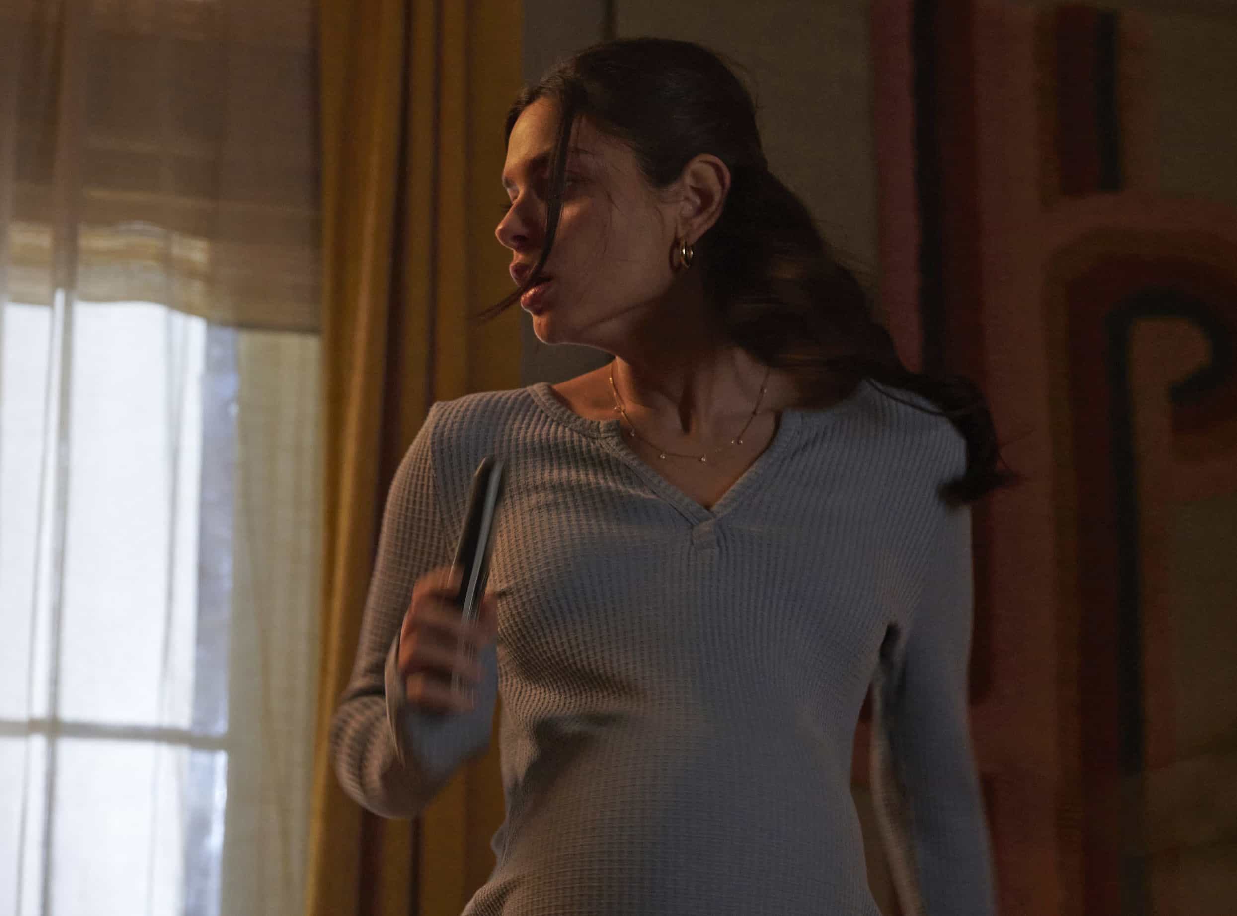 MEMORY OF A KILLER Season 1 Episode 9 Promo : Odeya Rush in the "Shoot the Piano Player" episode of MEMORY OF A KILLER airing Monday, Mar. 30 (9:00-10:00 PM ET/PT). © 2026 Fox Media LLC. CR: Christos Kalohoridis / FOX.