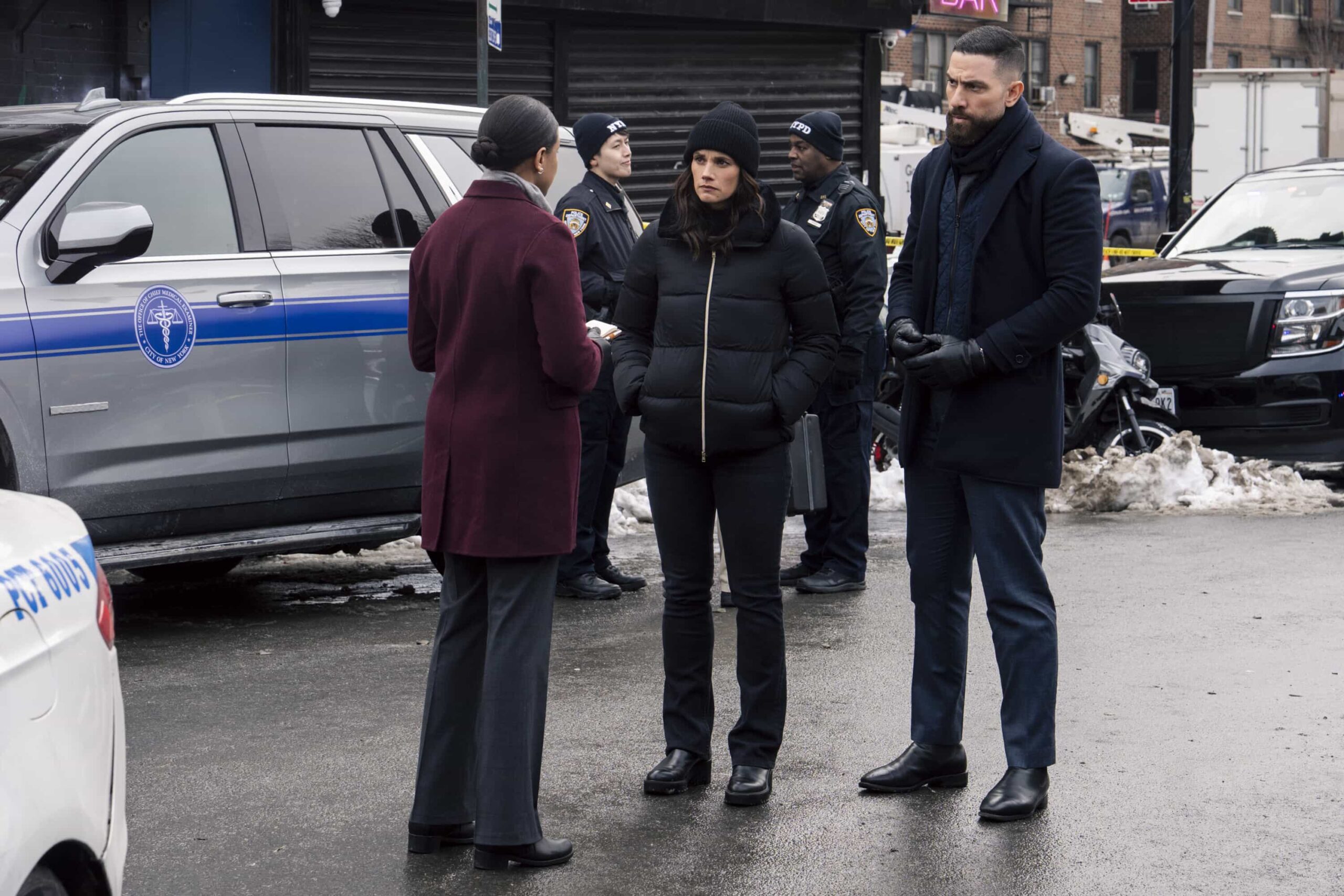 “3 Up, 3 Down” – A double homicide in Brooklyn sets the team after a corrupt longshoreman but they soon discover something sinister has been smuggled into NY. As they race to stop the threat, Isobel enlists the help of CIA\'s Deputy Chief of Station Nikki Reynard (Necar Zadegan), on FBI, Monday, March 30 (9:00-10:00 PM, ET/PT). Pictured (L-R): Missy Peregrym as Special Agent Maggie Bell and Zeeko Zaki as Special Agent Omar Adom ‘OA’ Zidan. Photo: Bennett Raglin/CBS ©2026 CBS Broadcasting, Inc. All Rights Reserved.