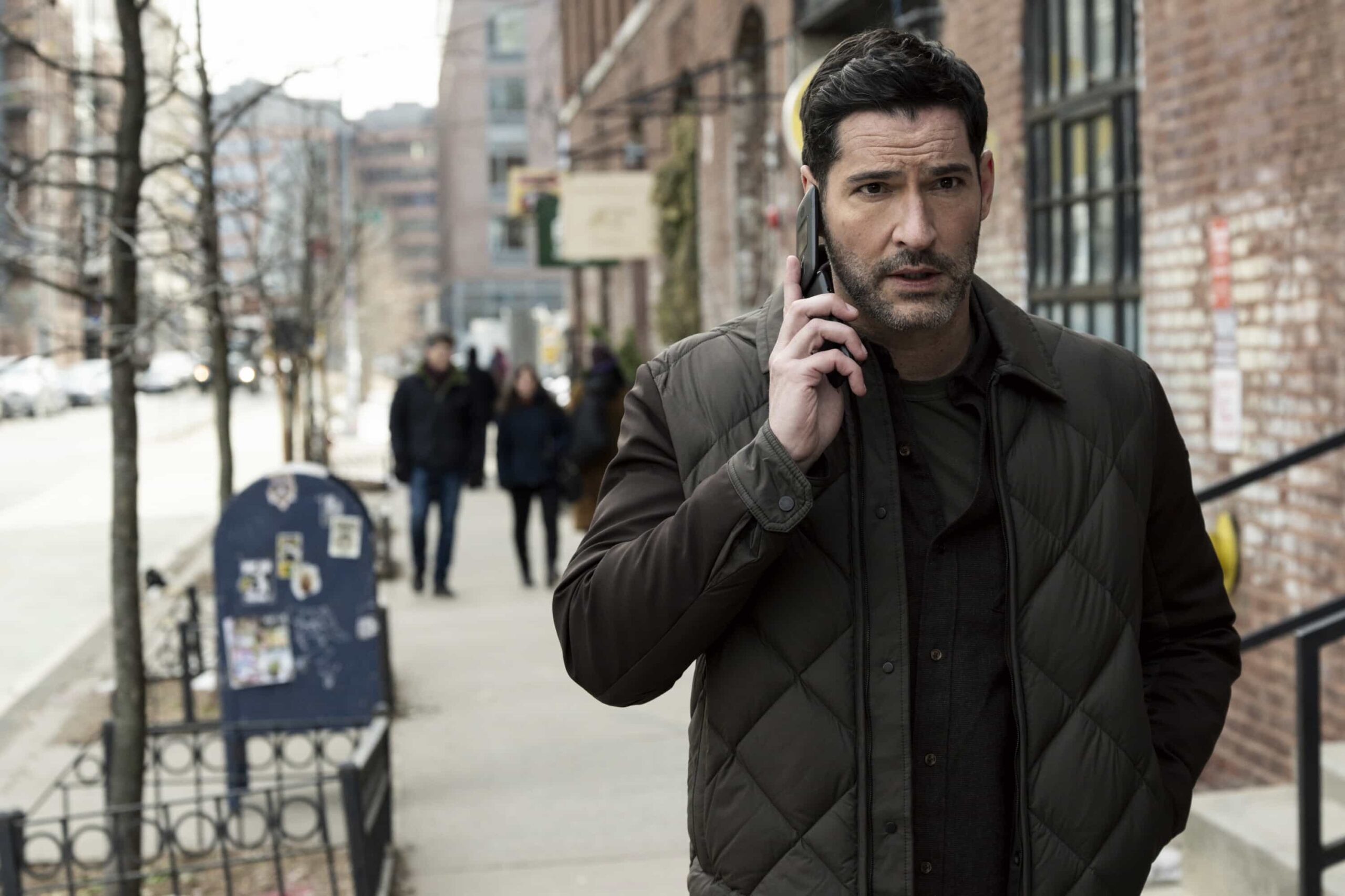 CIA Season 1 Episode 6 Image "Pledge of Allegiance" -- CBS Original Series CIA, scheduled to air on Monday, March 30 (10:00-11:00 PM, ET/PT).  Pictured: Tom Ellis as CIA Case Officer Colin Glass. Photo: Mark Schafer/CBS ©2026 CBS Broadcasting, Inc. All Rights Reserved.