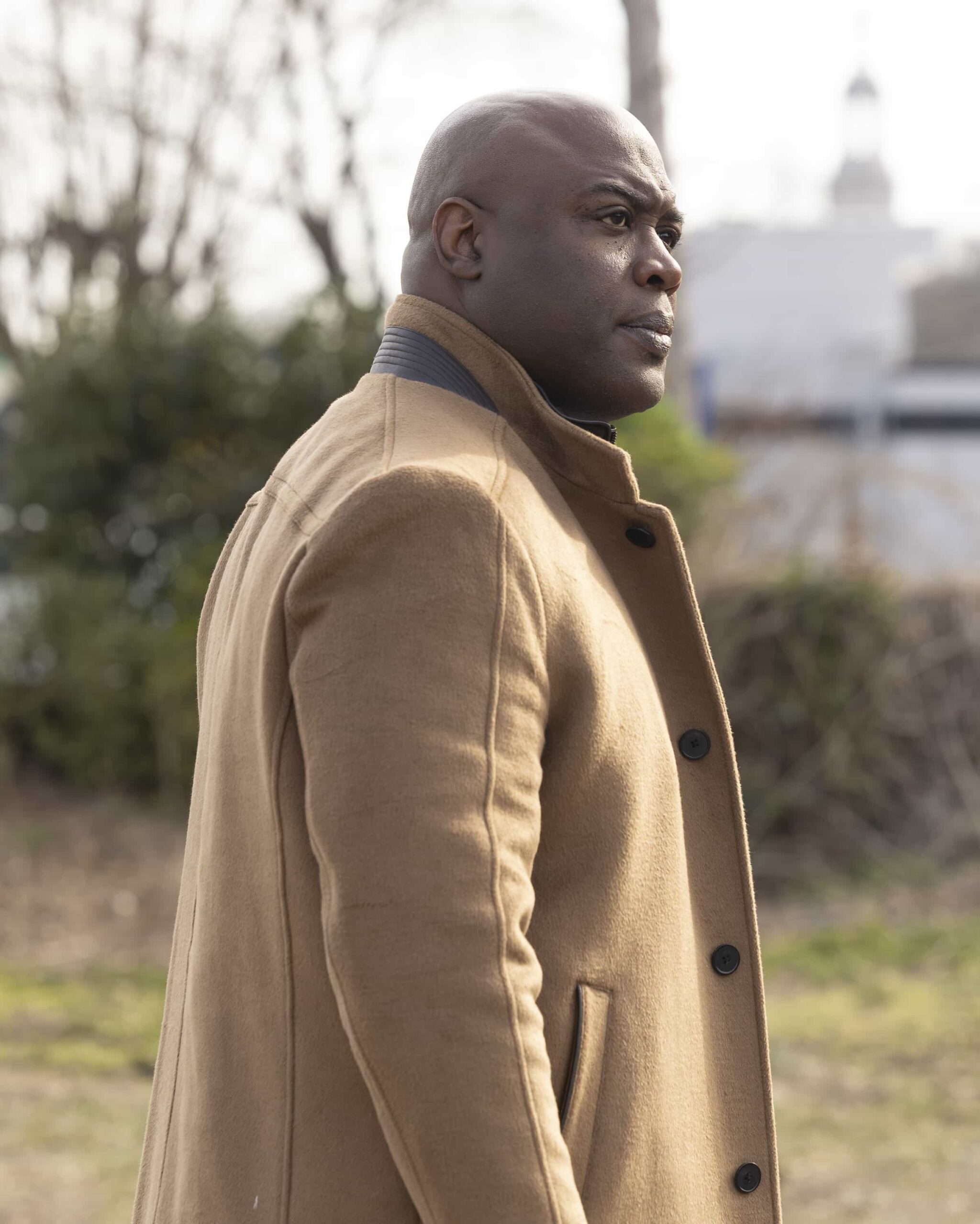 WILL TRENT Season 4 Episode 14 Image - "A Flag in the Mud" - A hospital hostage crisis traps Will, Nico and Angie. Outside, Faith, Franklin and Ormewood hunt the shooter, while a burner call warns that a figure from WillÕs past is returning to Atlanta. TUESDAY, APRIL 7 (8:00-9:00 p.m. EDT) on ABC. (Disney/Matt Miller) 
KEVIN DANIELS