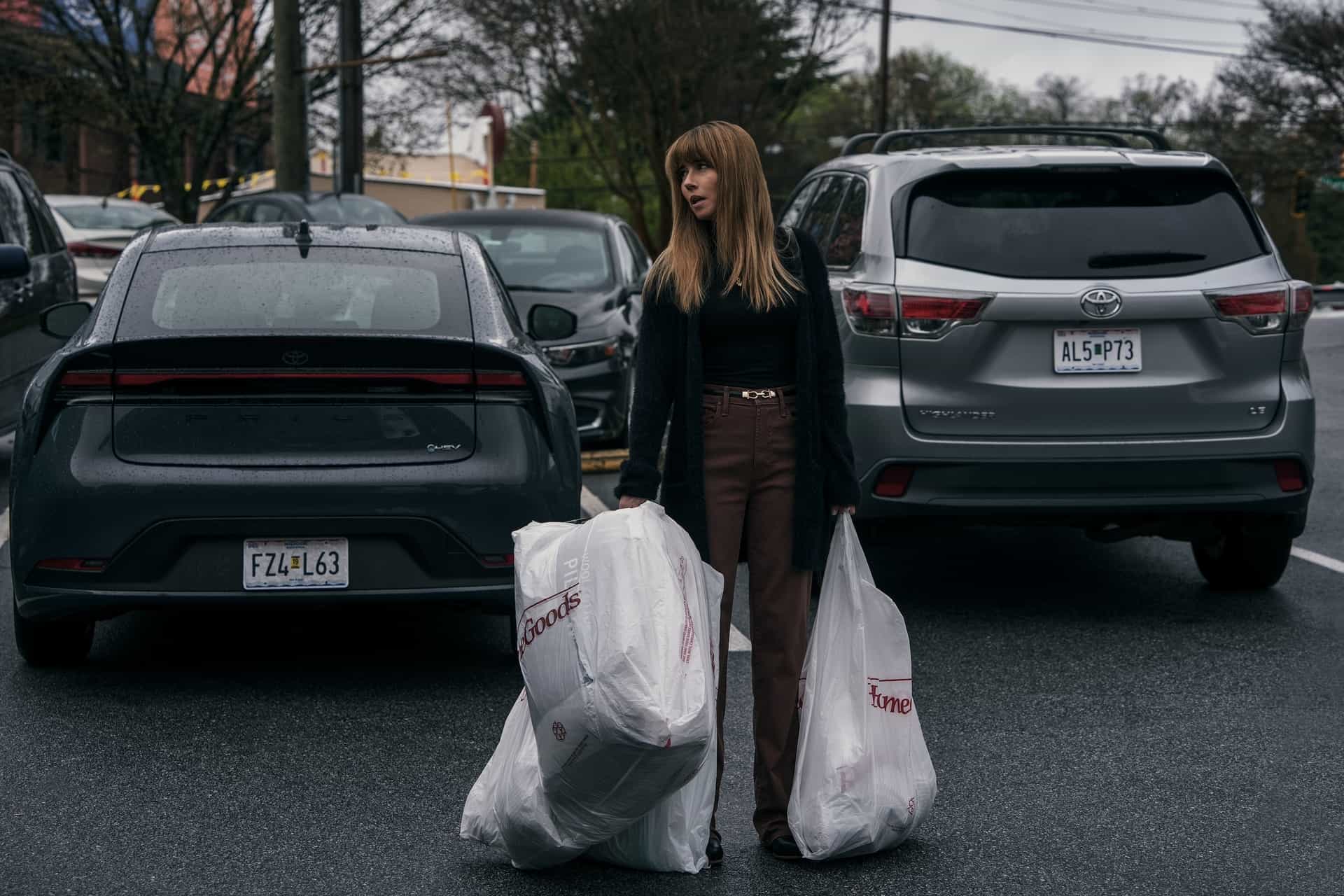 Linda Cardellini DTF ST. LOUIS Episode 7