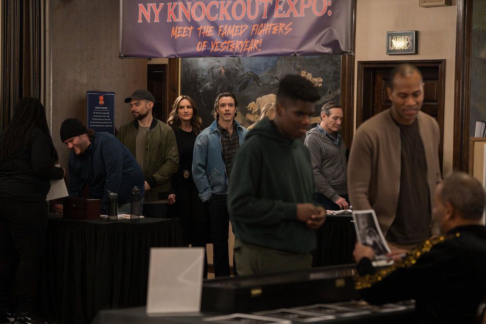 LAW & ORDER: SPECIAL VICTIMS UNIT -- "Gimmick" Episode 27018 -- Pictured: (l-r) Mariska Hargitay as Capt. Olivia Benson, Corey Cott as Det. Jake Griffin -- (Photo by: Virginia Sherwood/NBC)