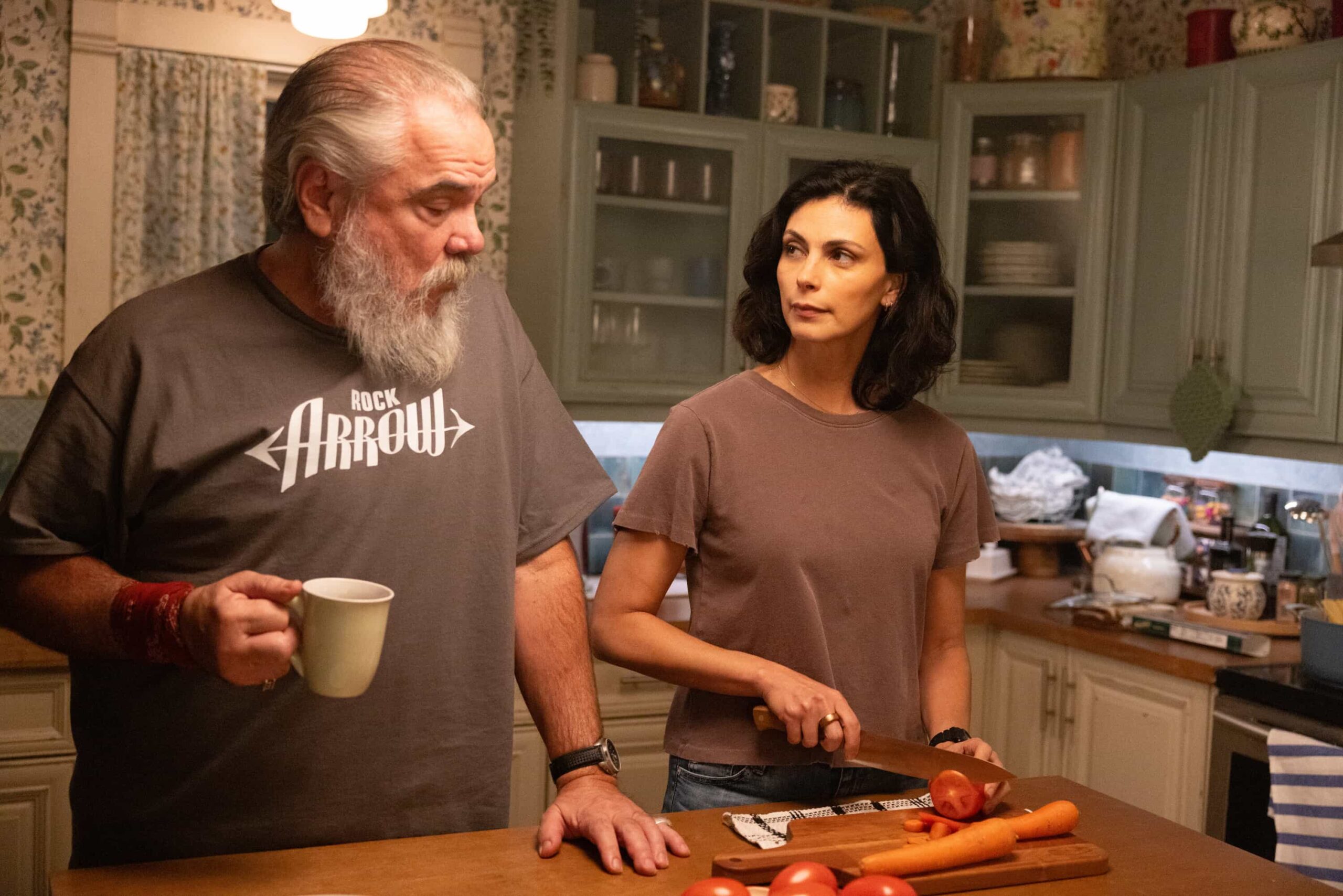 Sheriff Country Season 1 Episode 16 “Twenty Four Candles” – While Skye celebrates her 24th birthday, Sheriff Mickey Fox investigates a brutal attack tied to a land-grab scheme, on SHERIFF COUNTRY, Friday, April 24. Pictured: W. Earl Brown as Wes Fox and Morena Baccarin as Sheriff Mickey Fox. Photo: Darren Goldstein/CBS ©2025 CBS Broadcasting, Inc. All Rights Reserved.