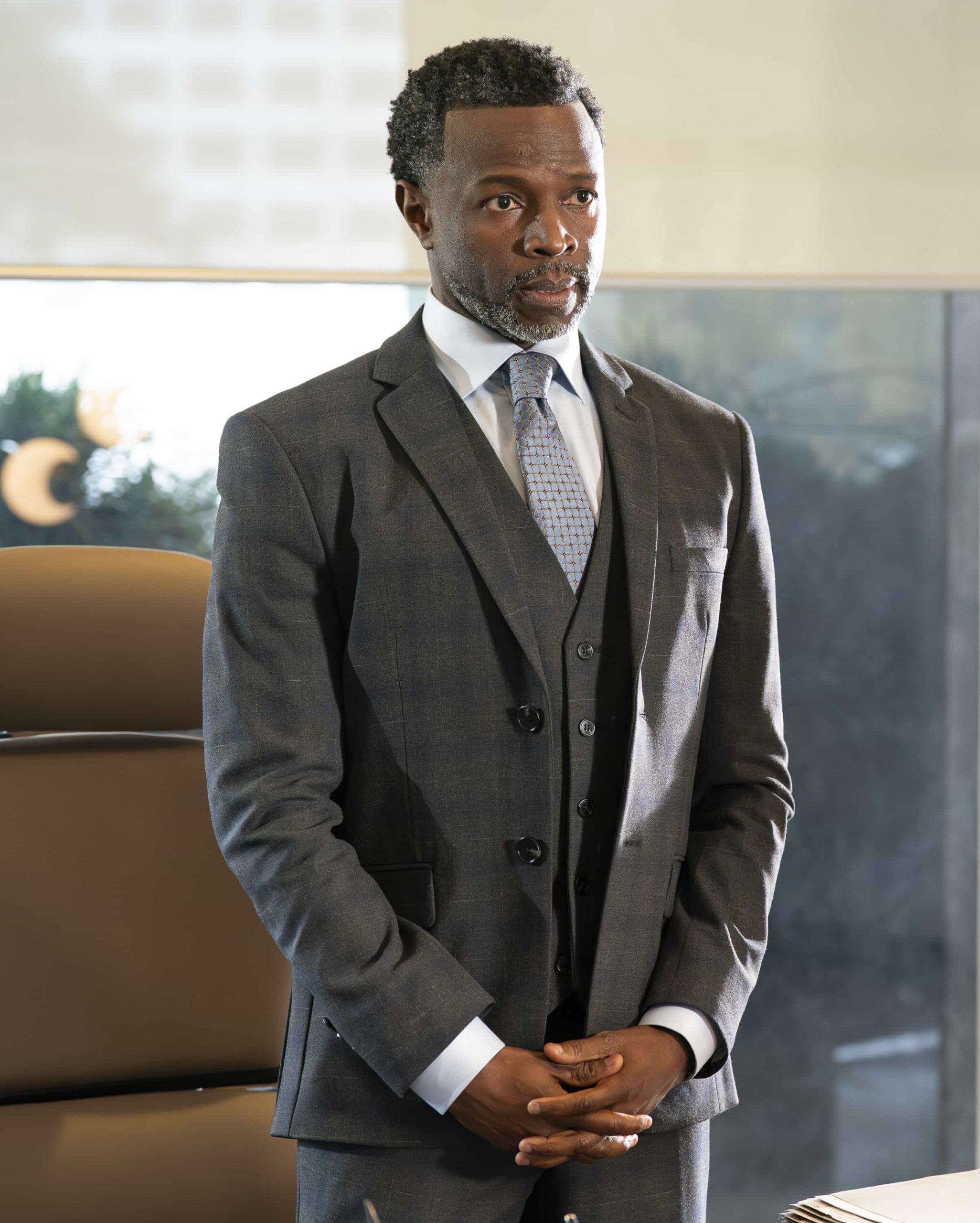 THE ROOKIE Season 8 Episode 17 - “Dead Ringer” - Nolan and Harper try to help a desperate mother protect her child, while Lt. Grey and Garza continue to work with Monica despite their misgivings. MONDAY, APRIL 27 (10:00-11:00 p.m. EDT) on ABC. (Disney/Mike Taing) 
SEAN PATRICK THOMAS