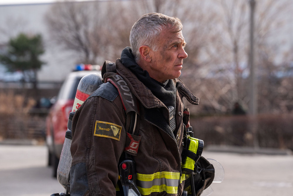 CHICAGO FIRE Season 14 Episode 19 -- "Exit Point" Episode 1419 -- Pictured: David Eigenberg as Christopher Herrmann -- (Photo by: Peter Gordon/NBC)