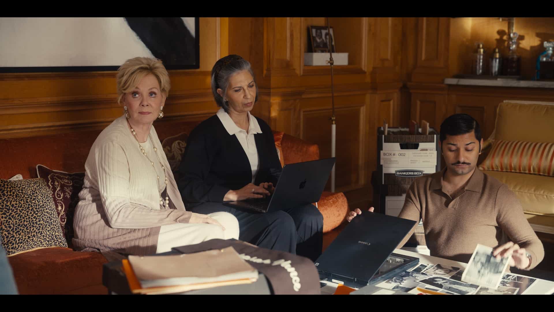 Jean Smart, Rose Abdoo, Mark Indelicato HACKS Season 5