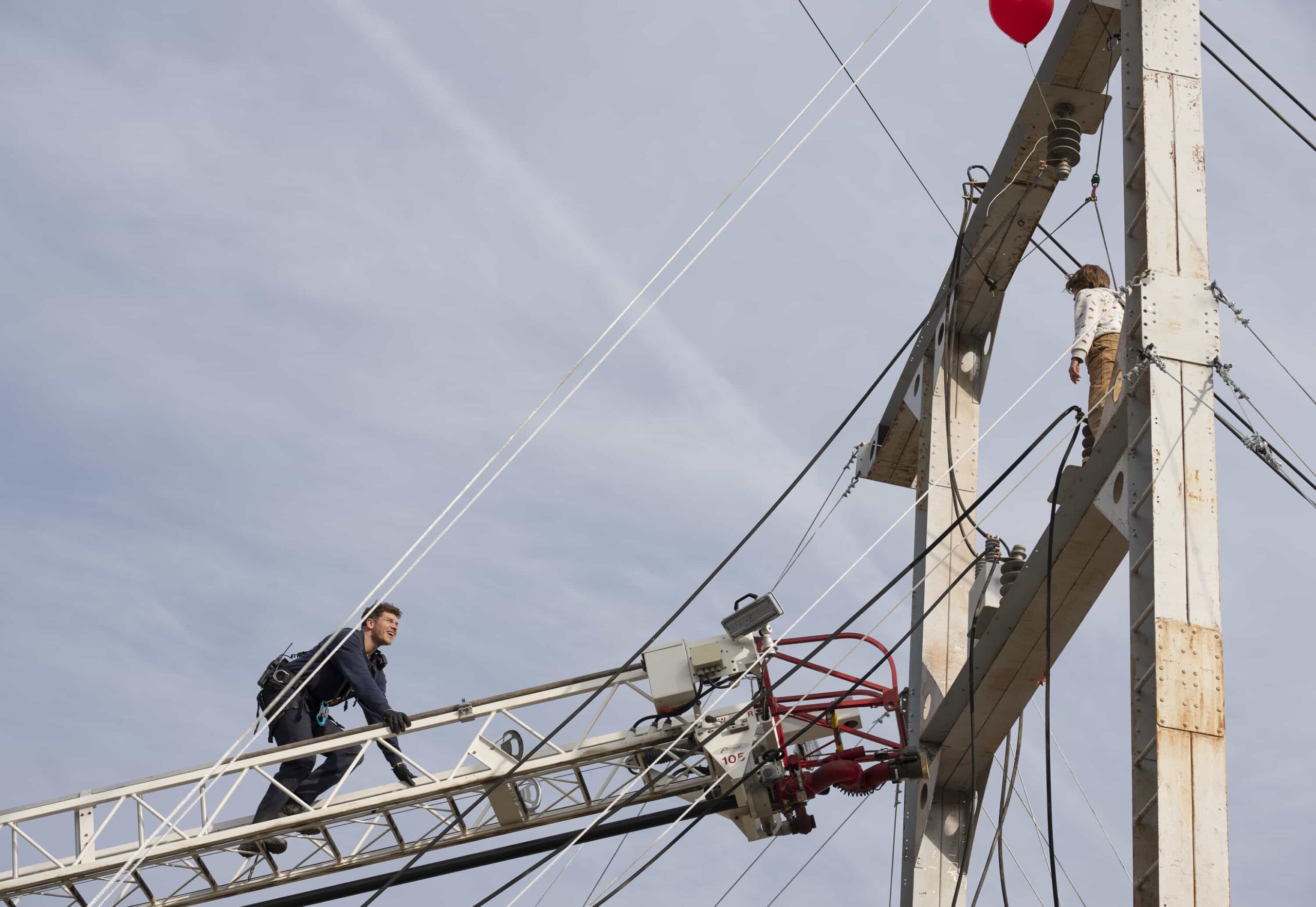 9-1-1: “I Got You Babe” - Buck is faced with his past after an electrical emergency call. Meanwhile, Maddie learns to navigate her working relationships now that she has become a supervisor. THURSDAY, APRIL 30 (8:00-9:00 p.m. EDT) on ABC. (Disney/Christopher Willard) 
OLIVER STARK