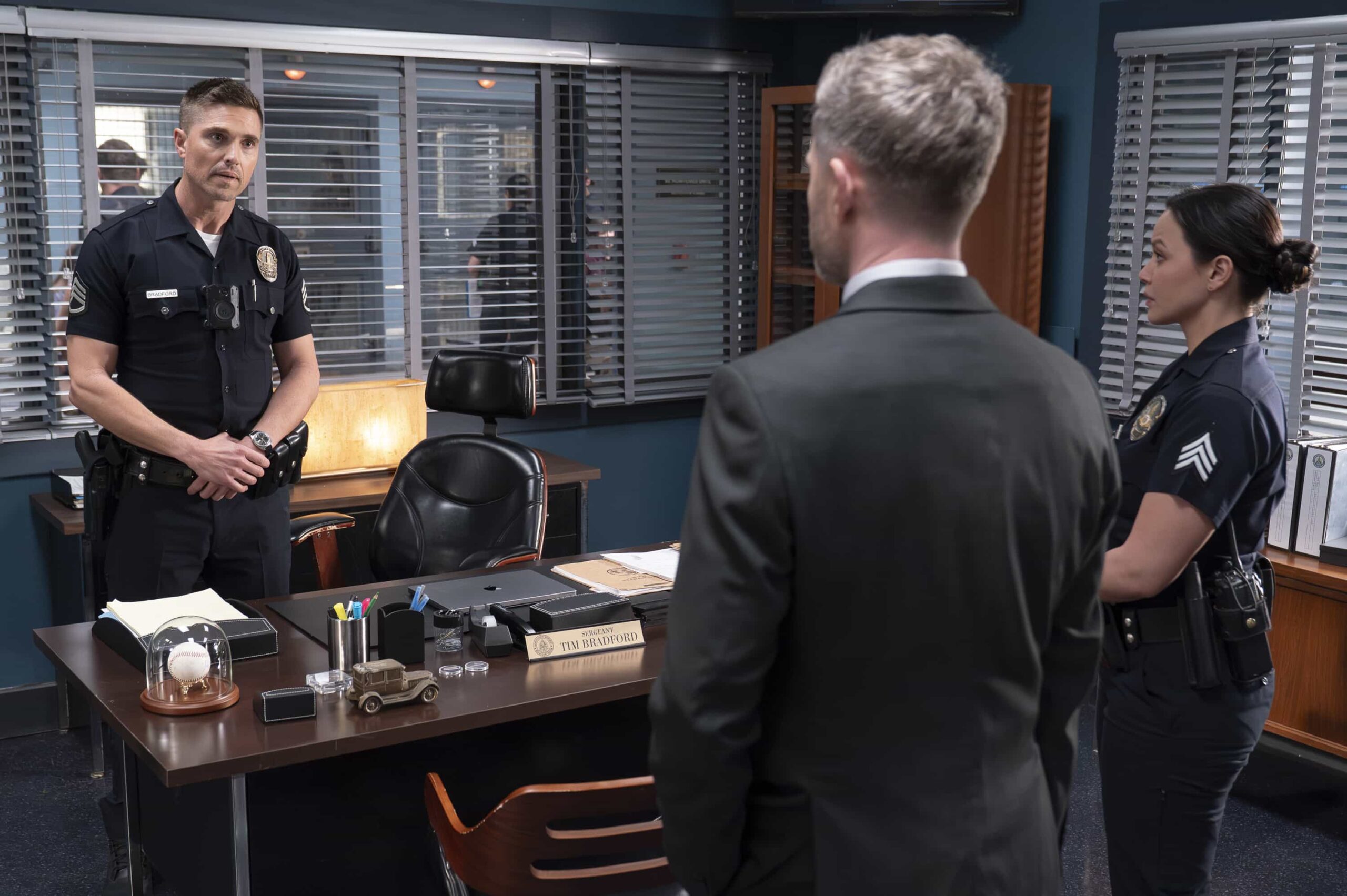 The Rookie Season 8 Episode 18 - “The Bandit” - The team launches a high-stakes search to take down a notorious criminal. Meanwhile, Lucy’s leadership is tested; Wesley tests the boundaries of his friendships, and Nolan tries to balance duty and family. MONDAY, MAY 4 (10:00-11:00 p.m. EDT) on ABC. (Disney/Mike Taing) 
ERIC WINTER, MELISSA O’NEIL