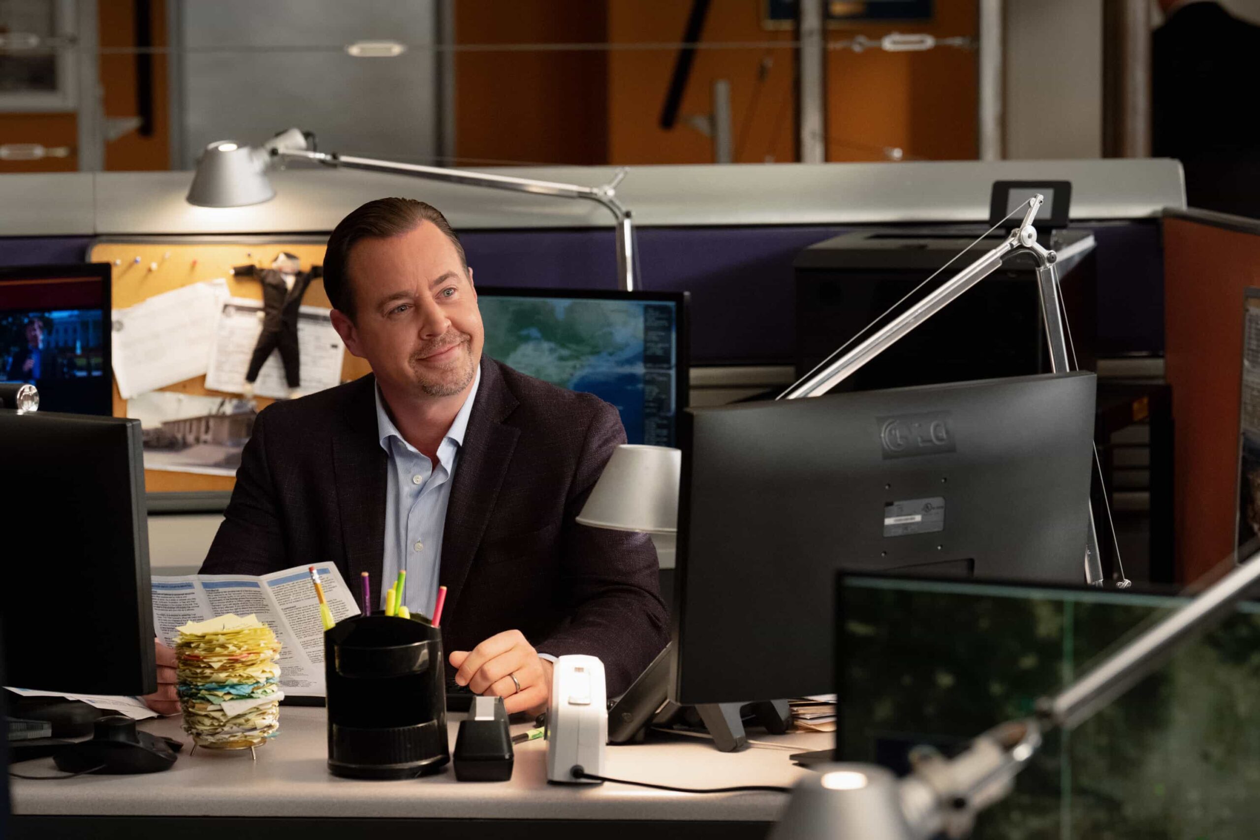 “DEAL WITH THE DEVIL” - CBS Original Series NCIS, scheduled to air TUESDAY, MAY 5 (8:00 PM ET/PT)  Pictured (L-R): Sean Murray as Timothy McGee  Photo: Robert Voets/CBS  ©2026 CBS Broadcasting, Inc. All Rights Reserved.
