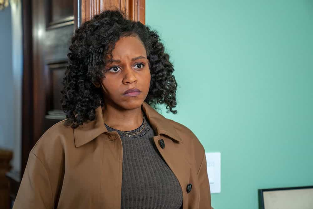 LAW & ORDER: SPECIAL VICTIMS UNIT -- "Old Friends" Episode 27020 -- Pictured: Aimé Donna Kelly as Capt. Renee Curry -- (Photo by: Ralph Bavaro/NBC)