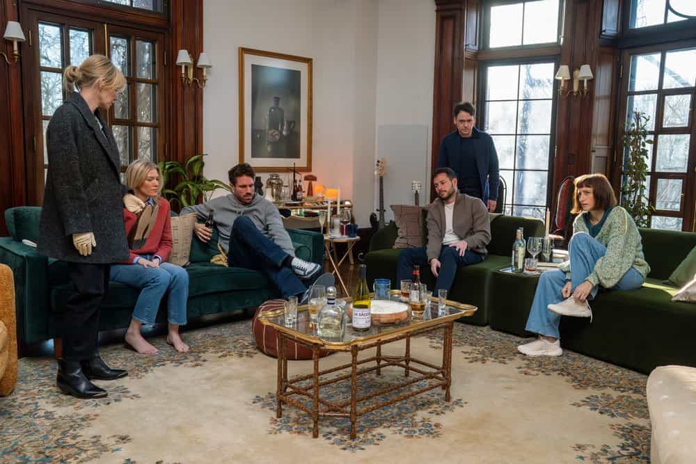LAW & ORDER: SPECIAL VICTIMS UNIT -- "Old Friends" Episode 27020 -- Pictured: (l-r) Kelli Giddish as Sgt. Amanda Rollins, Julia Yorks as Sophie, James OHalloran as Adam, Mishka Thébaud as Ryan, John Skelley as Preston, Christina Brucato as Angela -- (Photo by: Ralph Bavaro/NBC)