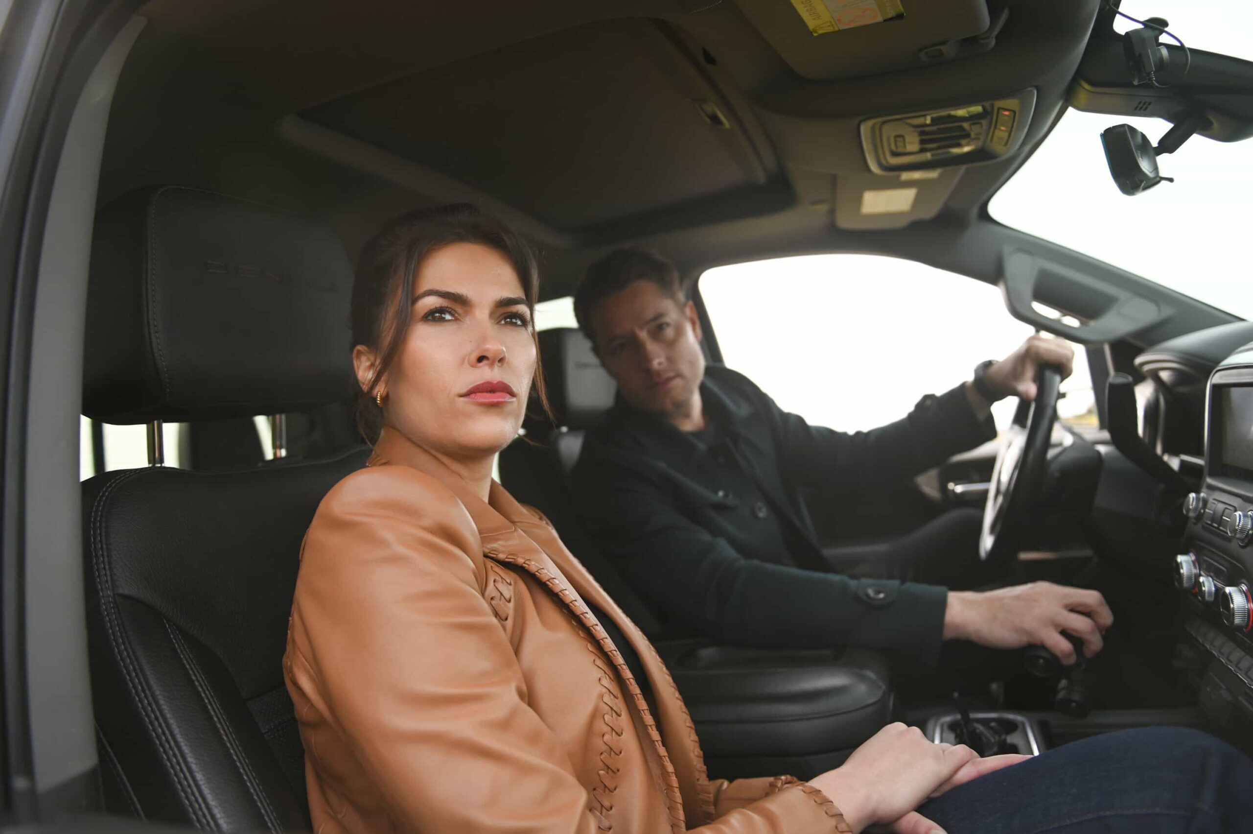 Tracker Season 3 Episode 20 “Reclamation” – Colter’s search for a woman who went missing from a rehab facility takes an unexpected turn when he runs into Billie, uncovering a possible link between each of their cases, on the CBS Original series TRACKER, Sunday, May 10 (9:00-10:00 PM, ET/PT) on the CBS Television Network, and streaming on Paramount+ (live and on-demand for Paramount+   Pictured: Sofia Pernas as Billie Matalon and Justin Hartley as Colter Shaw.  Photo: Sergei Bachlakov/CBS ©2026 CBS Broadcasting, Inc. All Rights Reserved.