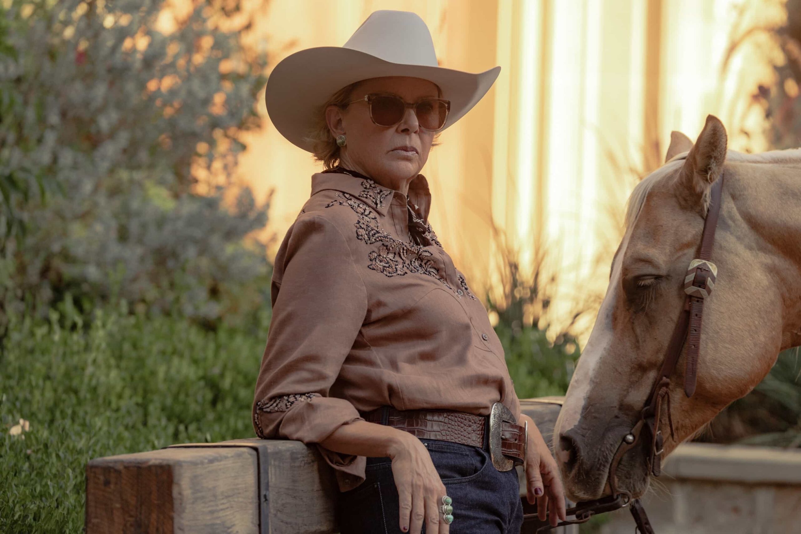 DUTTON RANCH Season 1 Episode 4 Photos “Start With A Bullet” – Beth And Rip’s Texas Trouble Grows 2 DUTTON RANCH Season 1 Episode 4 “Start With a Bullet” - Annette Bening as Beulah Jackson in Dutton Ranch, episode 4, season 1, streaming on Paramount+, 2026. Photo Credit: Emerson Miller/Paramount+.