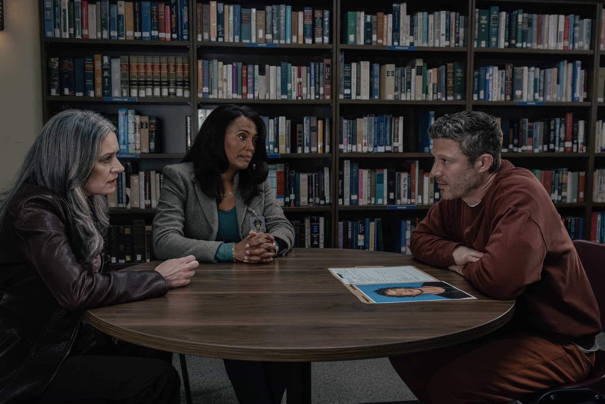 L-R: Paget Brewster as Emily Prentiss, Aisha Tyler as Dr. Tara Lewis, and Zach Gilford as Elias Voit in Criminal Minds: Evolution, episode 4, season 19  streaming on Paramount+, 2026.  CREDIT: Trae Patton/Paramount+ © 2026 ABC Studios Inc. and CBS Studios Inc. All Rights Reserved.