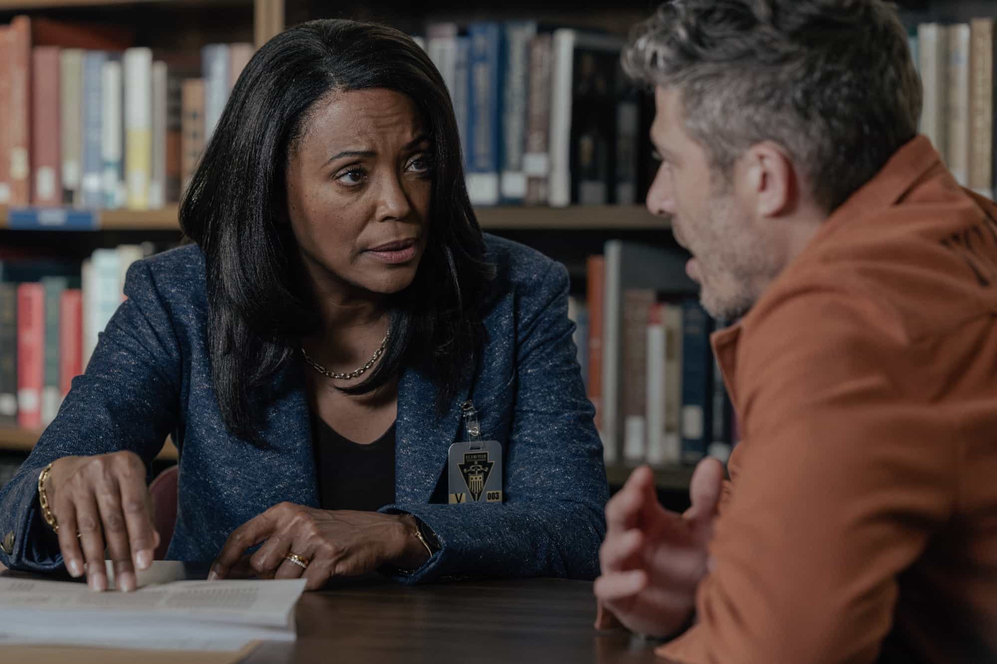 Aisha Tyler as Dr. Tara Lewis and Zach Gilford as Elias Voit in Criminal Minds: Evolution, episode 4, season 19  streaming on Paramount+, 2026.  CREDIT: Trae Patton/Paramount+ © 2026 ABC Studios Inc. and CBS Studios Inc. All Rights Reserved.