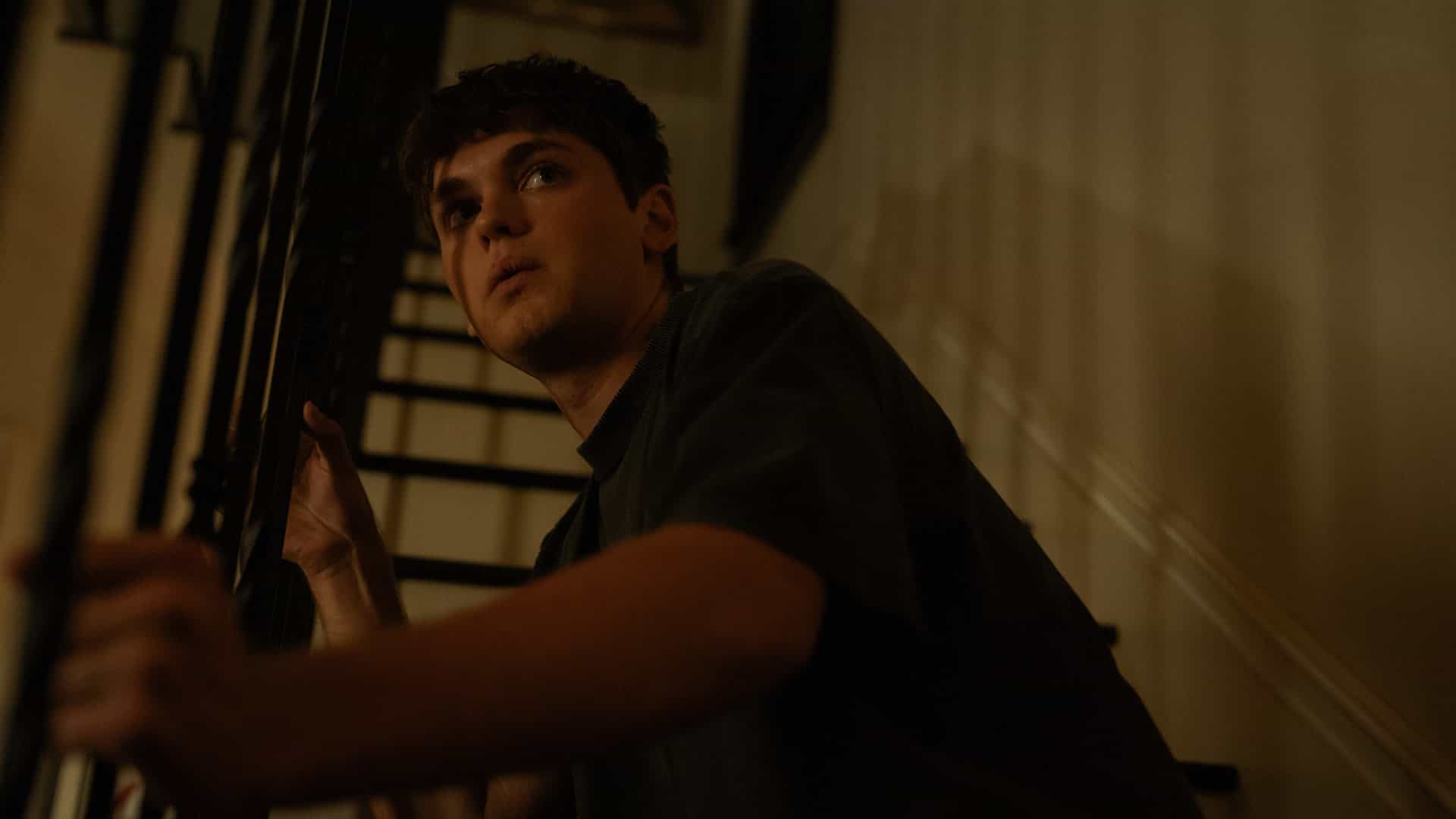 CAPE FEAR Season 1 Episode 3 Photos “Phantom Sensations” Introduces A Dangerous New Connection 5 Joe Anders in "Cape Fear," now streaming on Apple TV.
